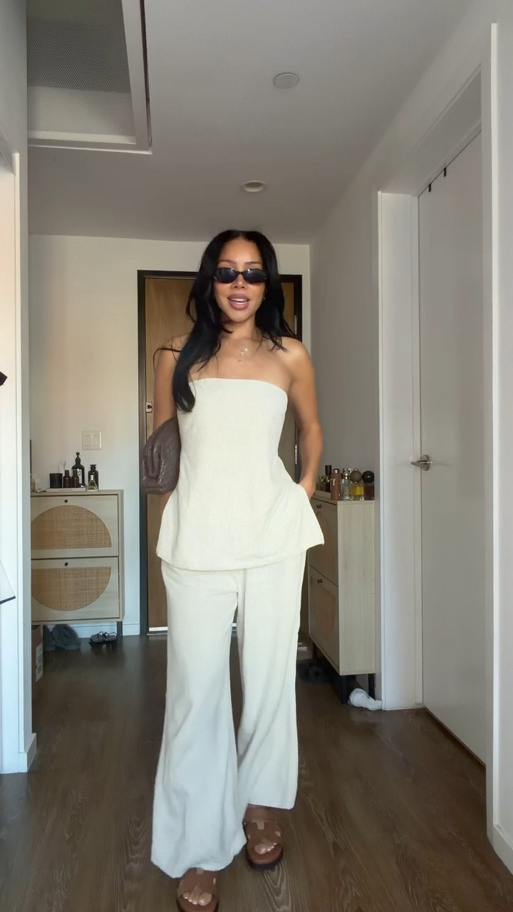 We love a good matching set! They always make me feel so put together 🤍 The set is old Showpo but I’ve linked some similar options! 🔗

#LTKootd