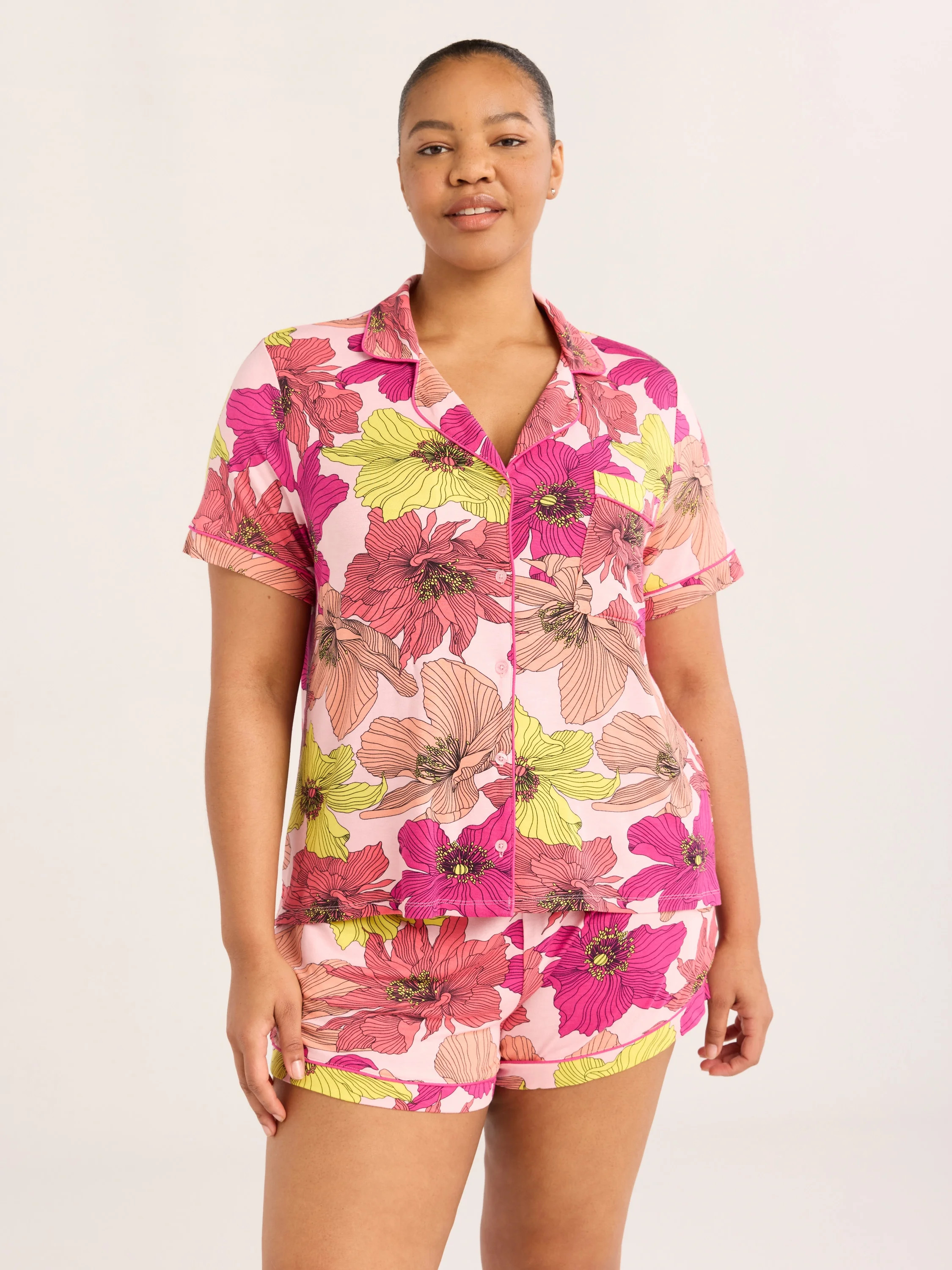 Joyspun Women’s Notch Collar Top and Shorts Pajama Set with Piping, 2-Piece, Sizes XS-3X - Walm... | Walmart (US)