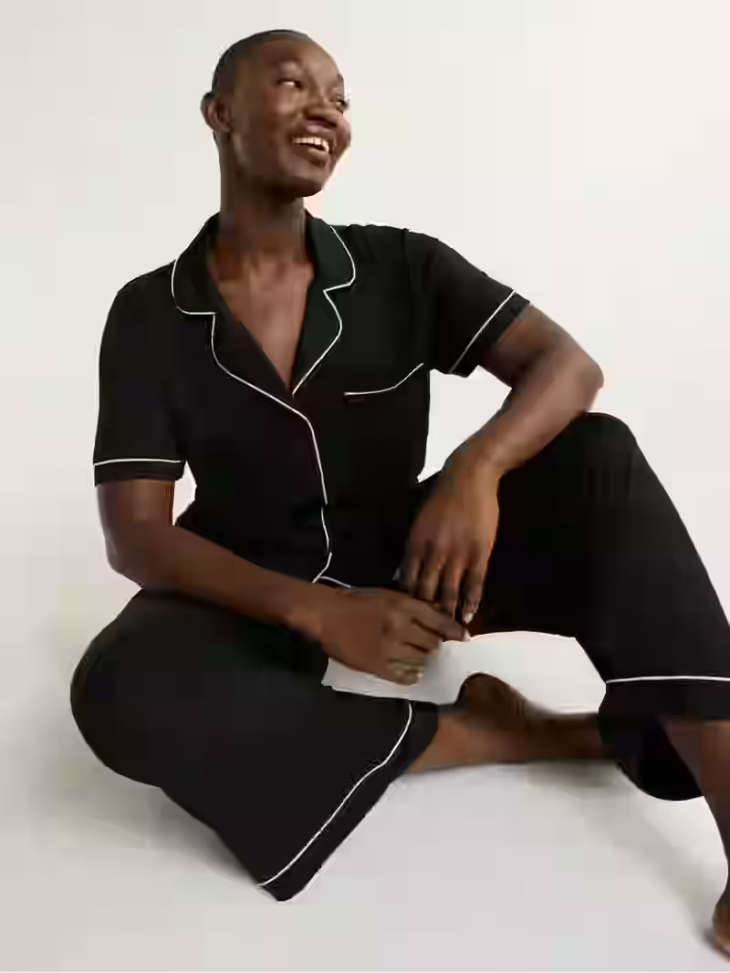 Joyspun Women's Dreamy Soft Collection Notch Collar Short Sleeve Knit Top & Capri Pajama Set, 2-P... | Walmart (US)