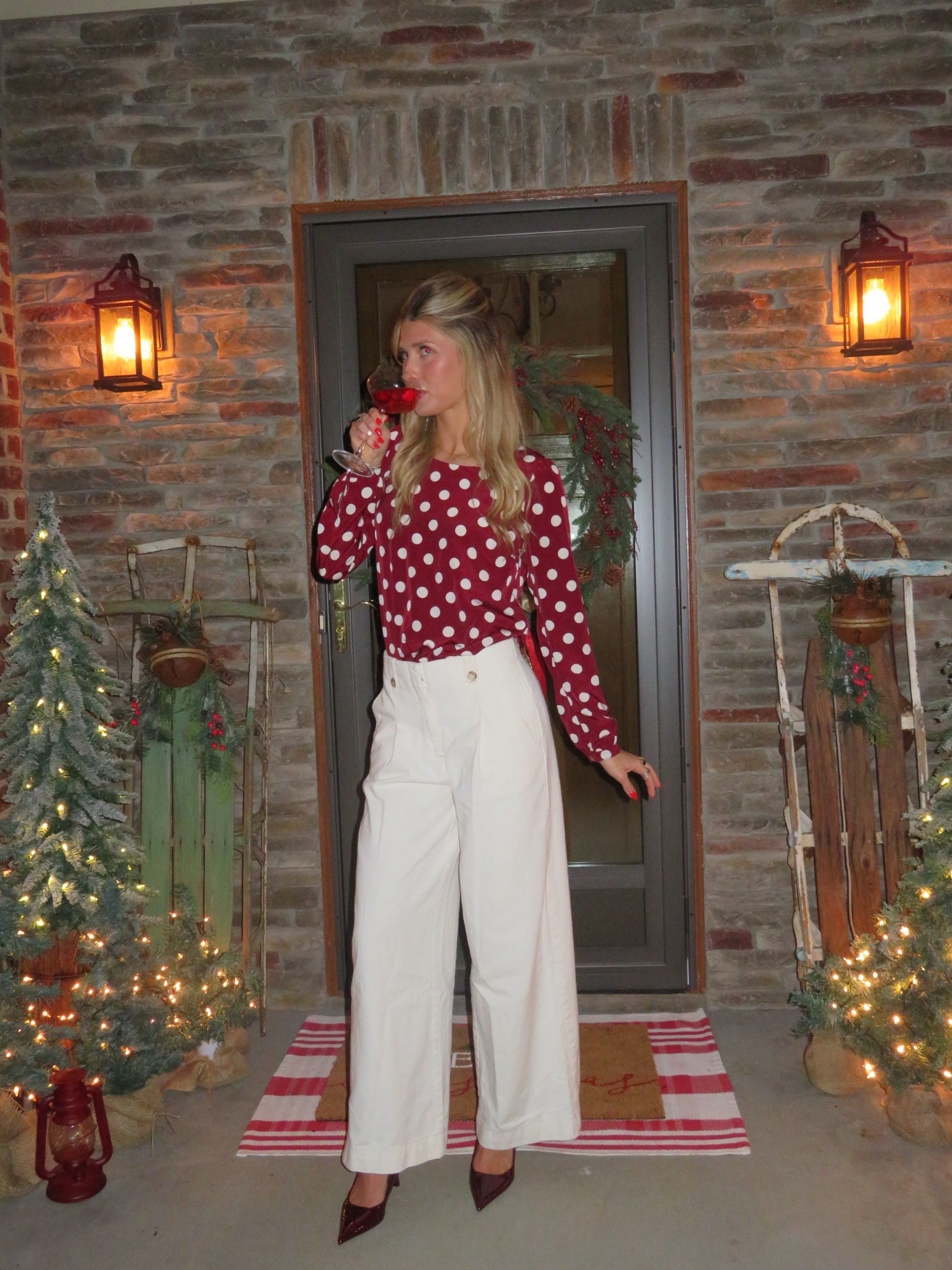 Christmas dinner outfit 

#LTKSeasonal #LTKFindsUnder50 #LTKFindsUnder100