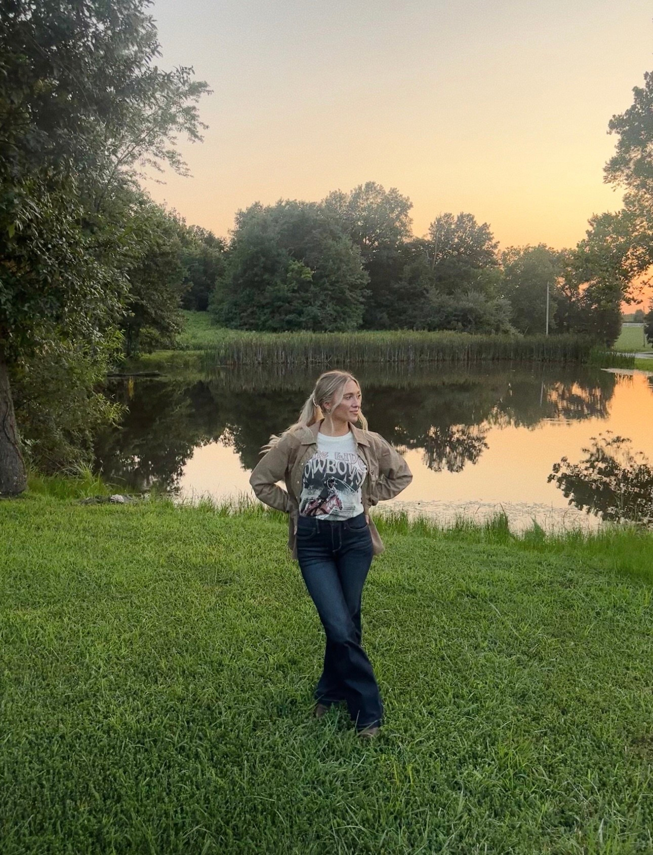 Wrangler Western Fall Outfit Inspo 🍂🤠
This season I’m living in Wrangler’s classic western-inspired fall pieces—think oversized plaid shackets, fleece-lined denim jackets, vintage-style cowboy graphic tees, and high-rise flare jeans. These are timeless western wardrobe staples you can style from ranch to city.

✨ Details you’ll love:
• Plaid oversized shacket – perfect for cozy fall layering, lightweight but warm.
• Fleece denim jacket – durable, warm, and a classic western essential for chilly mornings.
• Vintage cowboy graphic t-shirt – soft, broken-in feel with that retro rodeo charm.
• High-waisted flare jeans – flattering 70s-inspired fit, elongates legs, works with boots or sneakers.

Wrangler always nails quality denim, ranchwear, and western basics that last for years—plus, they mix perfectly into casual fall outfits, rodeo looks, boho western style, and everyday ranch-inspired fashion.

📍 Shop these fall jackets, plaid shackets, graphic tees, and flare jeans directly in my LTK—everything is linked for easy styling this season.

•	fall outfit ideas
	•	cozy fall outfits
	•	fall layering pieces
	•	autumn fashion finds
	•	fall capsule wardrobe
	•	fall jackets women
	•	transitional fall outfits
	•	casual fall style
	•	fall shacket outfit
	•	oversized plaid jacket women

•	western outfit inspo
	•	cowgirl outfit ideas
	•	western style women
	•	rodeo outfit women
	•	ranch outfit ideas
	•	Wrangler fall collection
	•	western jackets women
	•	boho western style
	•	cowgirl chic
	•	ranch to city outfit

flare jeans outfit
	•	high waisted flare jeans
	•	retro jeans women
	•	vintage style jeans
	•	wide leg denim outfit
	•	bootcut jeans style
	•	Wrangler flare jeans women
	•	70s style jeans outfit

	•	graphic tee outfit
	•	vintage cowboy t shirt
	•	plaid oversized shacket
	•	fleece lined denim jacket
	•	western graphic tee
	•	oversized plaid shirt outfit
	•	layering jackets for fall 


#LTKautumn #LTKSeasonal #LTKStyleTip