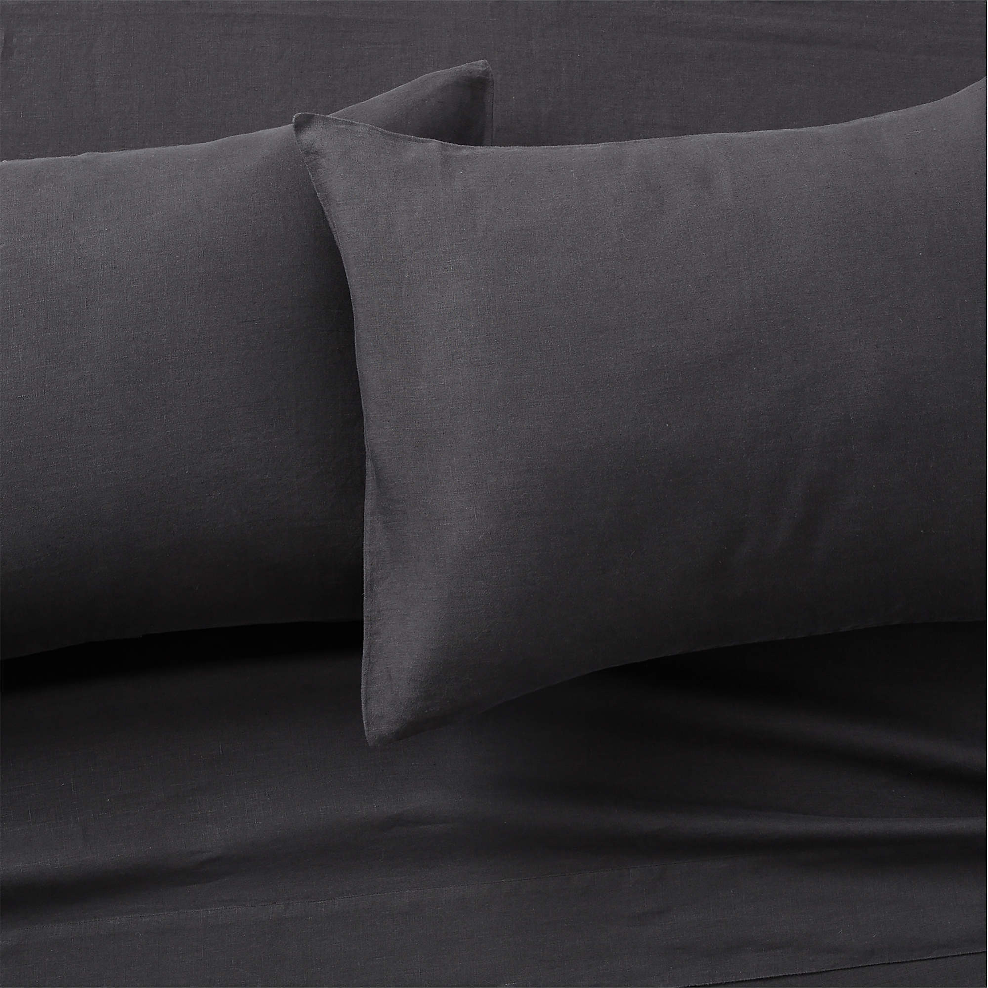 Classic EUROPEAN FLAX-Certified Linen Black Queen Sheet Set + Reviews | CB2 | CB2