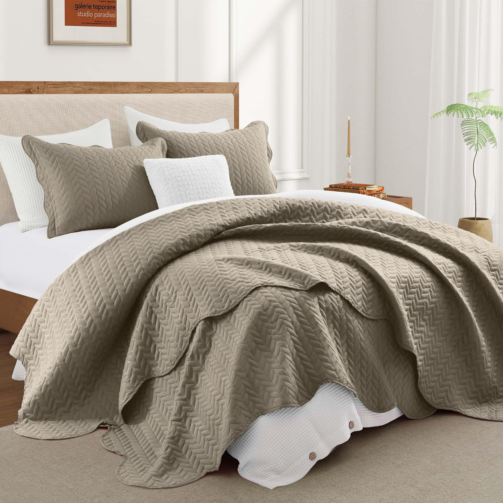 IR Imperial Rooms King Quilt Bedding Set Size (106" x 96") + 2 Pillow Shams (20" x 36"+ 2") - 3 P... | Amazon (US)