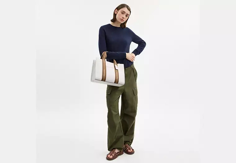Smith Tote Bag | Coach Outlet US