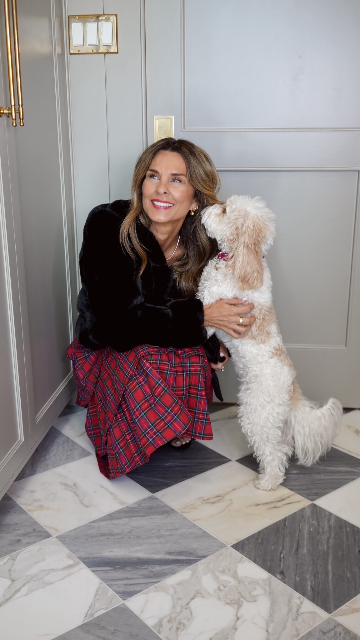 Holiday looks under $100
I’m 5’6”
Faux fur I sized up to Medium 
All other ls XS or S 


#LTKHoliday #LTKFindsUnder100 #LTKOver40