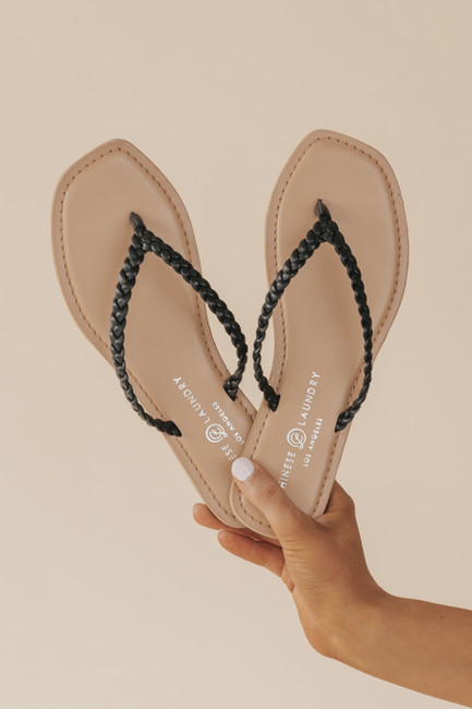 Chinese Laundry Rowe Leather Thong Sandals - Black | Magnolia Boutique