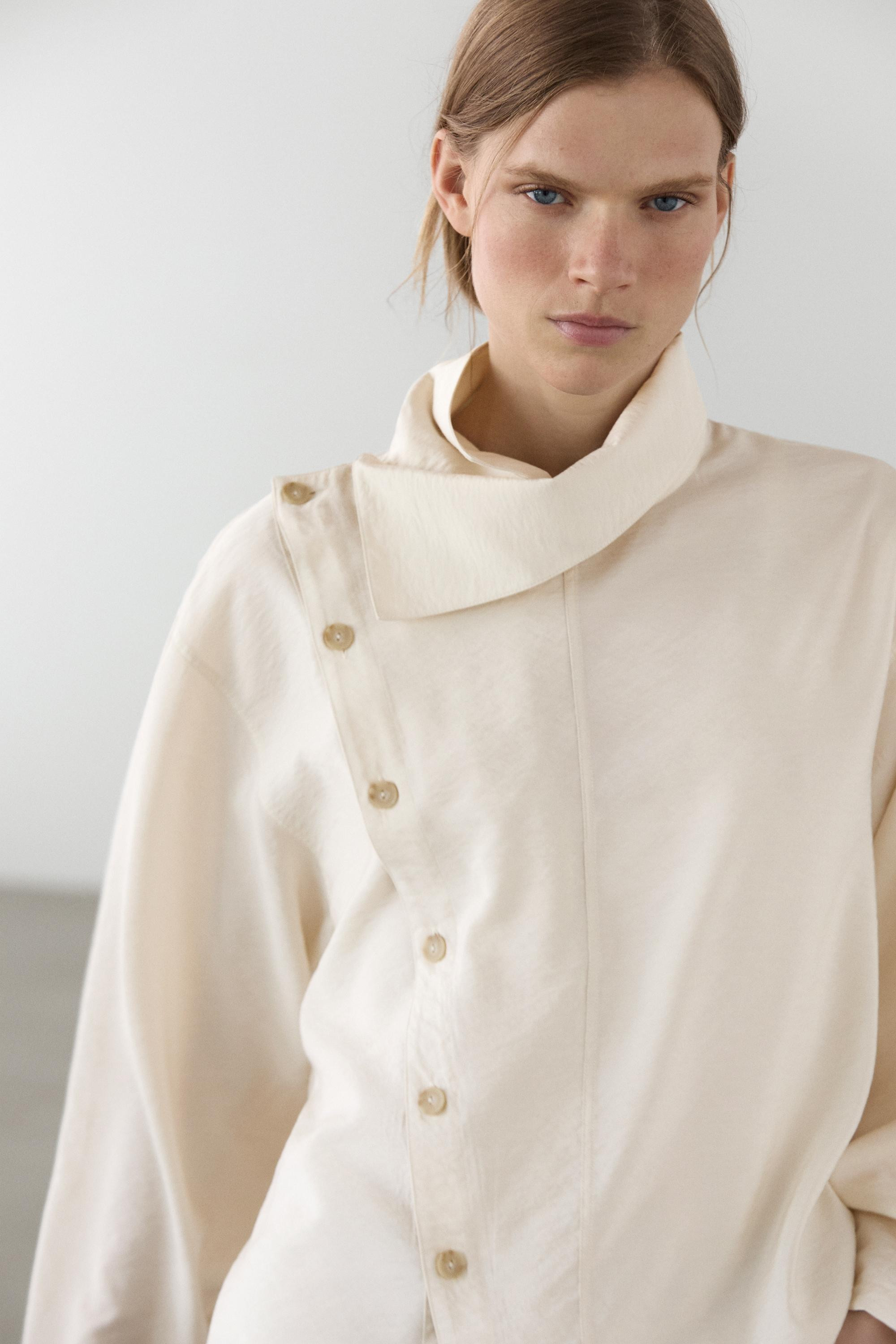 Fließendes Hemd mit asymmetrischer Knopfleiste | Massimo Dutti DE