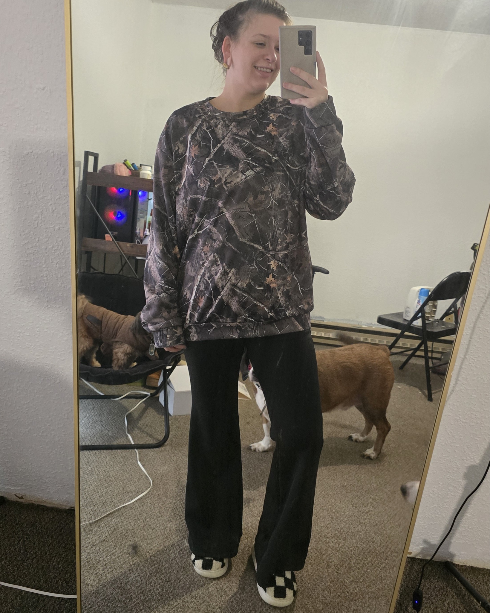 Reminder that not all outfits have to be super put together and aesthetic especially when youre not feeling 100%. Personally I have really hard periods, with bad cramps and major fatigue. I am also working a 10 hour shift at work today, and did I mention the drive to my work is an hour long, I drive 400 miles a work week 😅 It’s okay to take it easy and put less effort into your appearance.❤️‍🔥

#Periodoutfit
#Fleecelined 
#winteroutfit
#Camosweatshirt 
#Checkeredslippers
#Blacklongsleeveshirt
#Cozyoutfits
#workoutfit

#LTKSeasonal #LTKStyleTip #LTKFindsUnder50