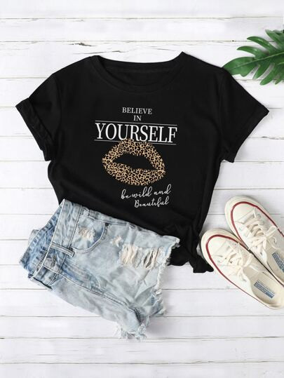 Leopard Lip & Slogan Graphic Tee | SHEIN