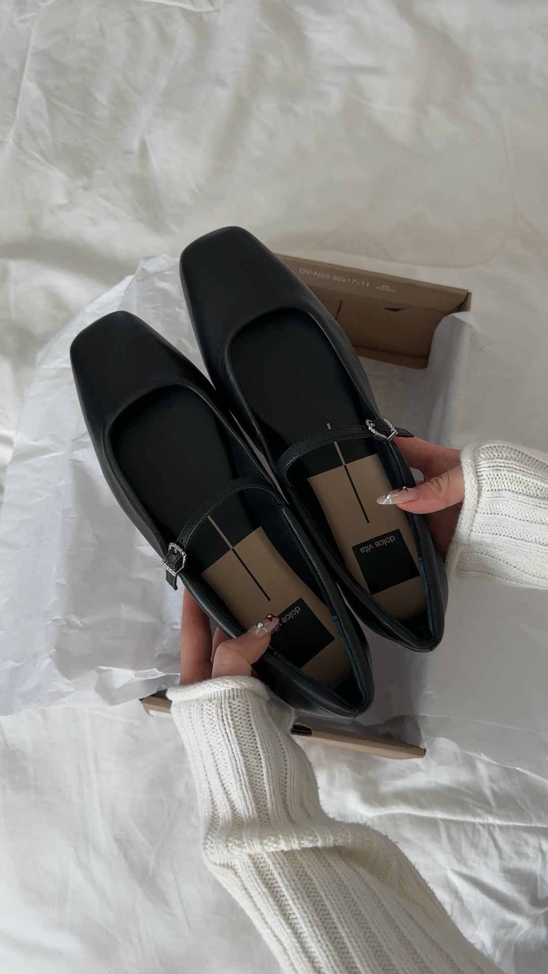 spring shoe unboxing 🖤🩰 

*got my normal size, very comfortable so far

#LTKshoecrush #LTKSpringSale #LTKstyletip