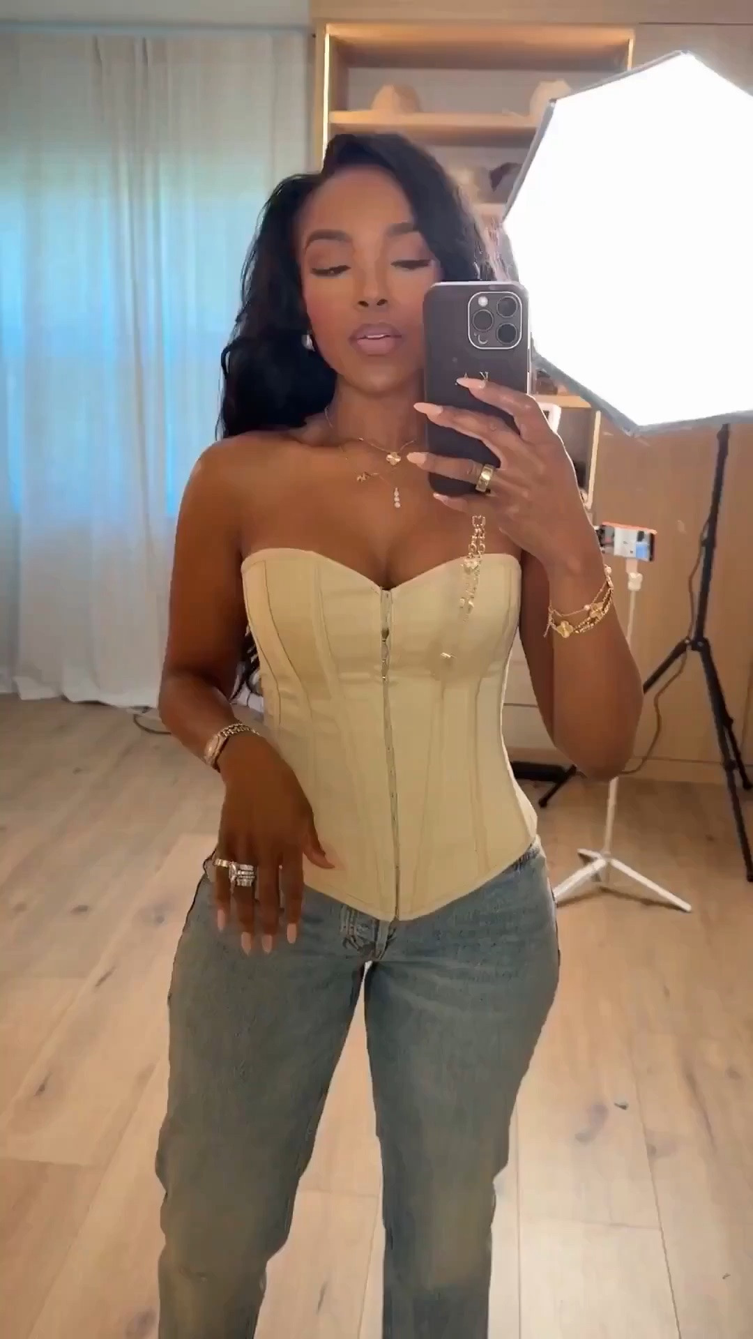 Hi Babes!

This corset top is one of those pieces that instantly elevates a simple pair of jeans. The structured fit snatches the waist beautifully while the light wash denim keeps the look effortless and wearable. It's feminine, flattering, and gives that expensive off-duty model vibe without trying too hard.

If you're petite and curvy, this combination works so well because the corset creates definition through the waist while the relaxed denim balances the silhouette perfectly. It's the kind of outfit that makes you feel confident the second you put it on.

Where to wear this:
• Date nights
• Girls night out
• Dinner with friends
• Concerts
• Weekend brunch
• Vacation evenings
• Shopping days
• Casual events

Undergarments: Strapless bra or adhesive cups for the cleanest look.

Everything is linked below.

xx Kira | IG: KirasFashionFinds

34D - 27 - 40 • Size Small or 4

Follow me on Instagram and YouTube @kirasfashionfinds