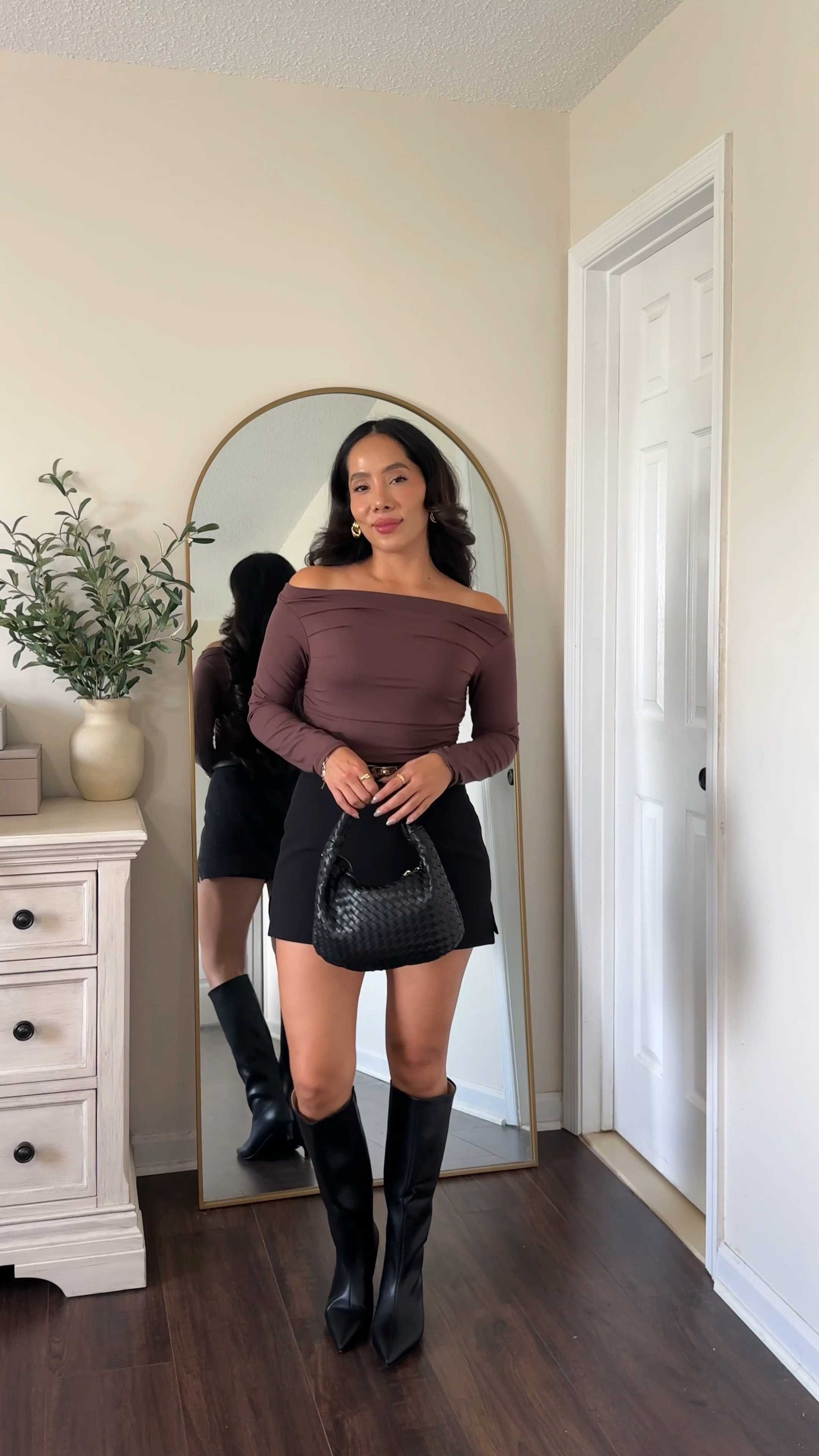 Fall outfit inspo 
Sizing info ⬇️ 
Too: Small
Skort: small


#LTKVideo #LTKStyleTip #LTKFindsUnder50