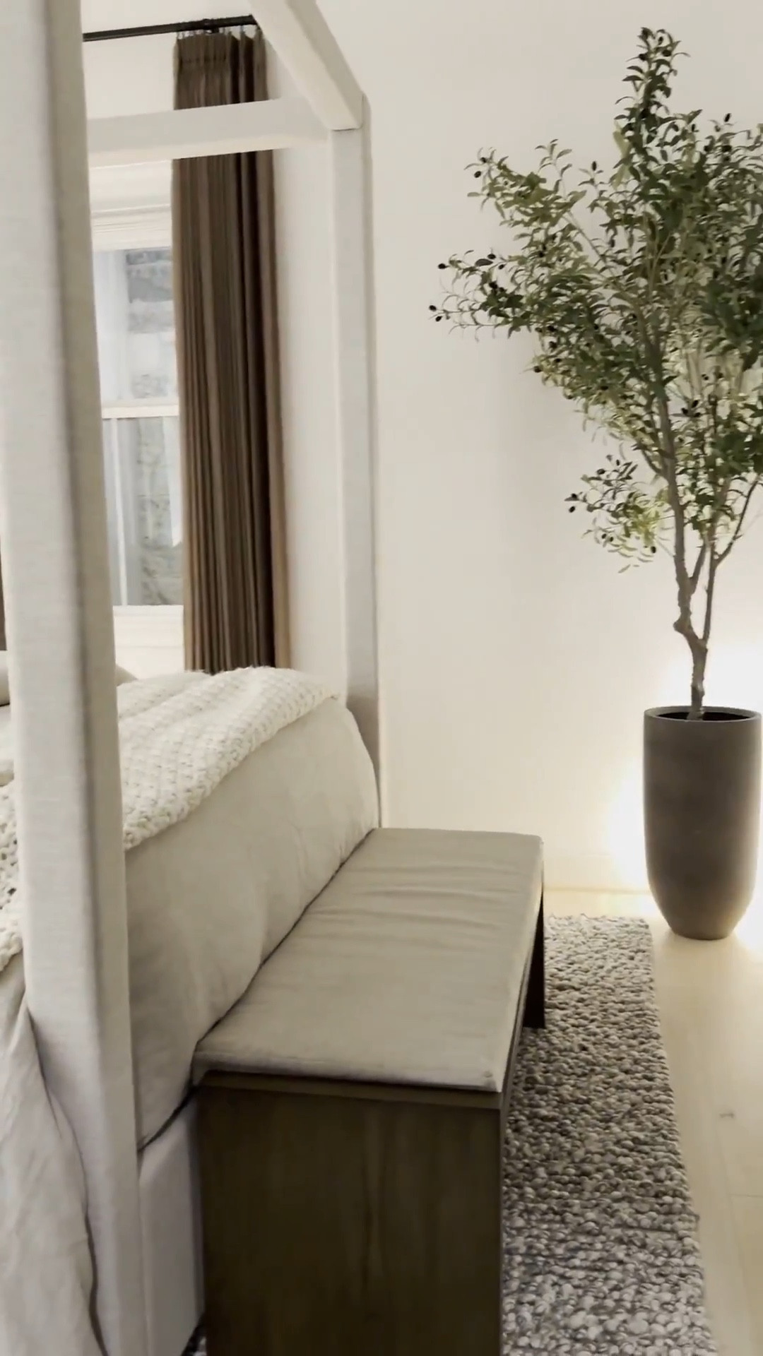 Bedroom must haves 🤎

Tap link to shop! 😊#LTKStyleTip 

#LTKSaleAlert #LTKHome