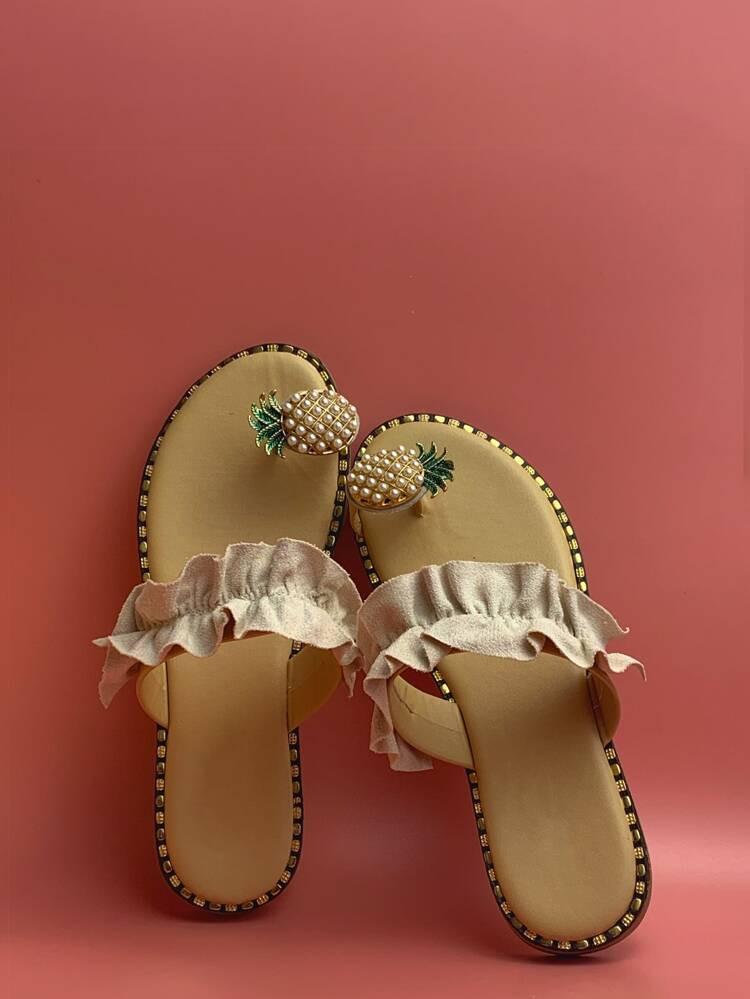 Pineapple Decor Ruffle Thong Sandals | SHEIN