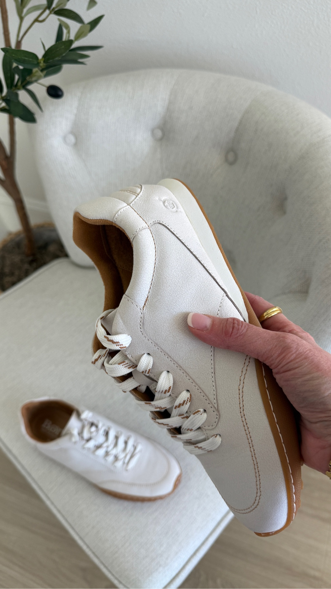 Sneakers are leather. Great quality. 
Run tts! 
#softsurroundings
#lowprofilesneakers
#slimsneakers

#LTKTravel #LTKOver40 #LTKActive