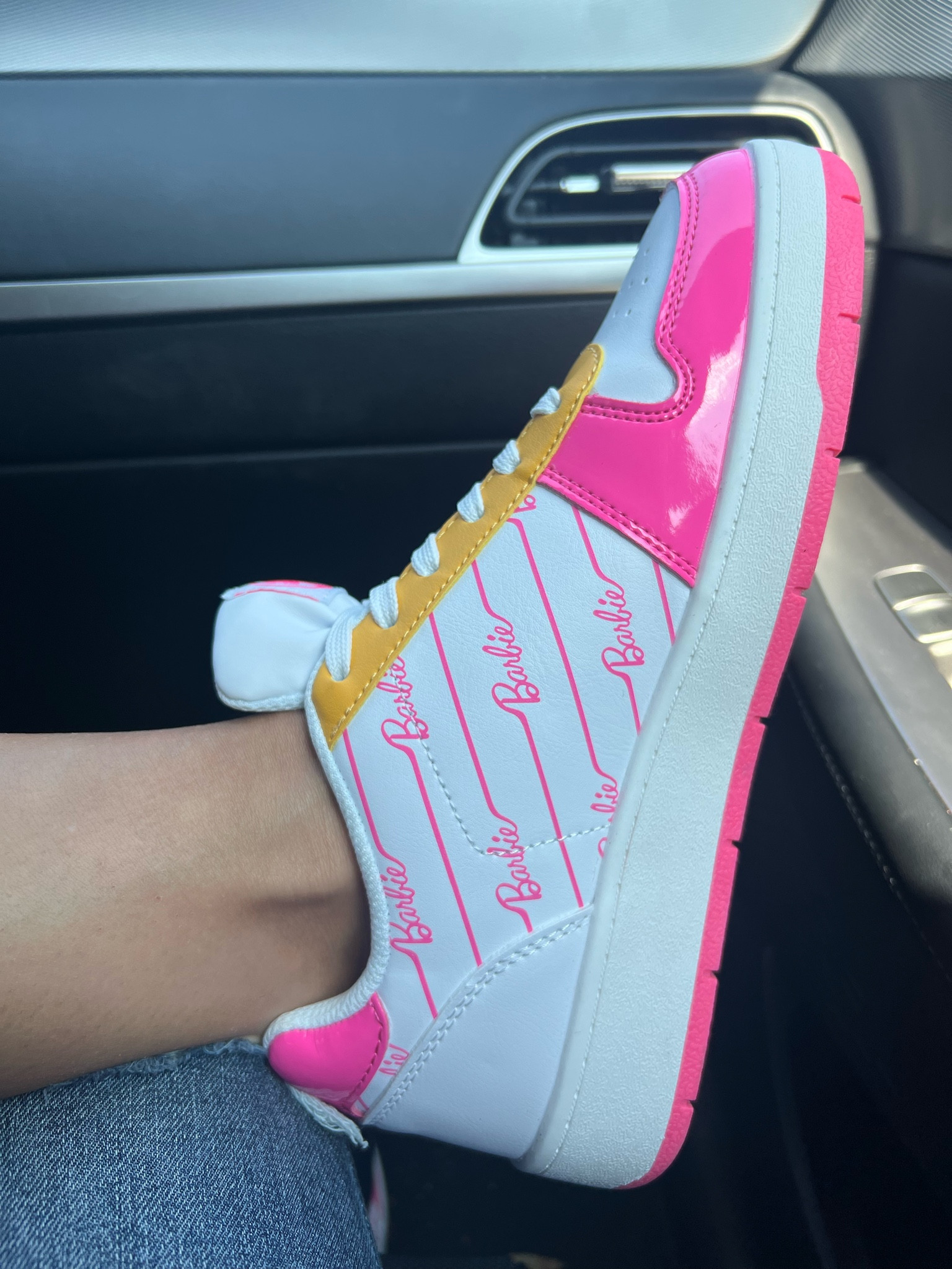 Who else is dressing up to go see the Barbie movie?! I found these adorable sneakers and paired it with a pink blazer and jeans and got sooo many compliments. Also the price was only $25 😎

#barbie #barbiemoviefit #barbiemovieoutfit #pink #pinksneakers #barbiecore

#LTKunder50 #LTKFind #LTKshoecrush
