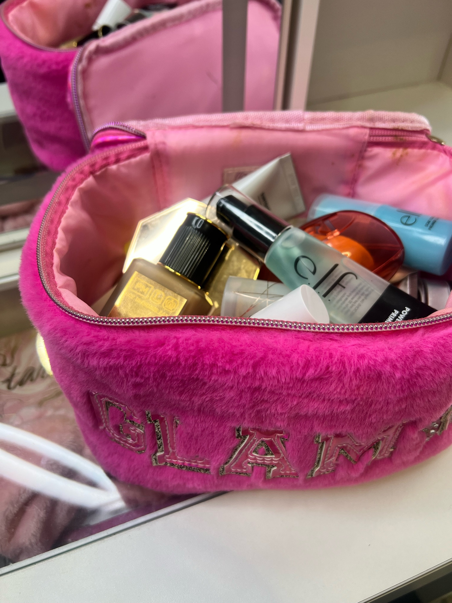 What’s inside my makeup bag? A little bit of everything from high to low. I love using a mix of different products that work with my skin.

You can never have too much makeup 💄 

#LTKParties #LTKBeauty #LTKStyleTip