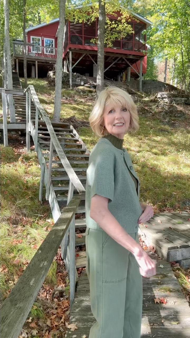 A Short Sleeve Sweater is the perfect piece for you Fall wardrobe. 

 #LTKSeasonal