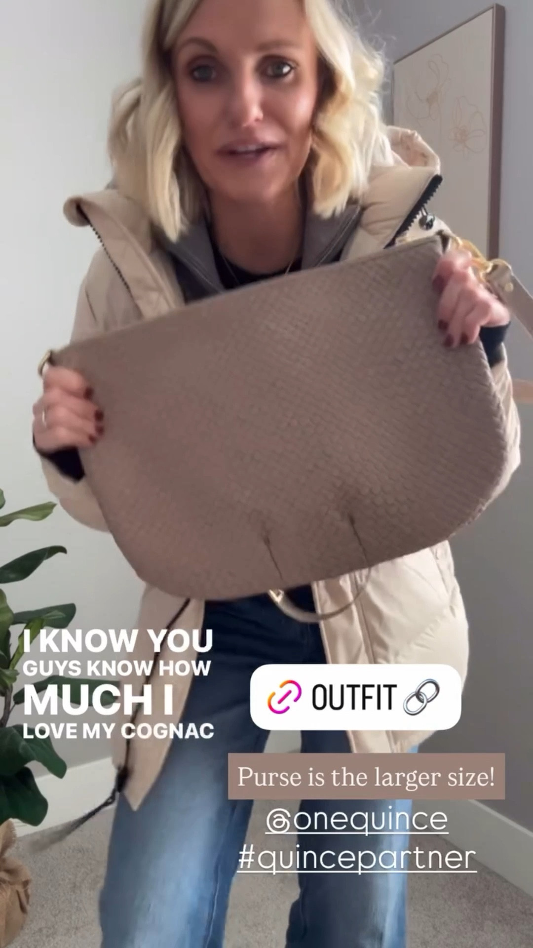  I love a good crossbody purse to wear over my coats in the winter! This woven Italian leather crossbody purse from @onequince is so good! I have it in the larger size! #quincepartner

#LTKSeasonal #LTKPetite #LTKOver40