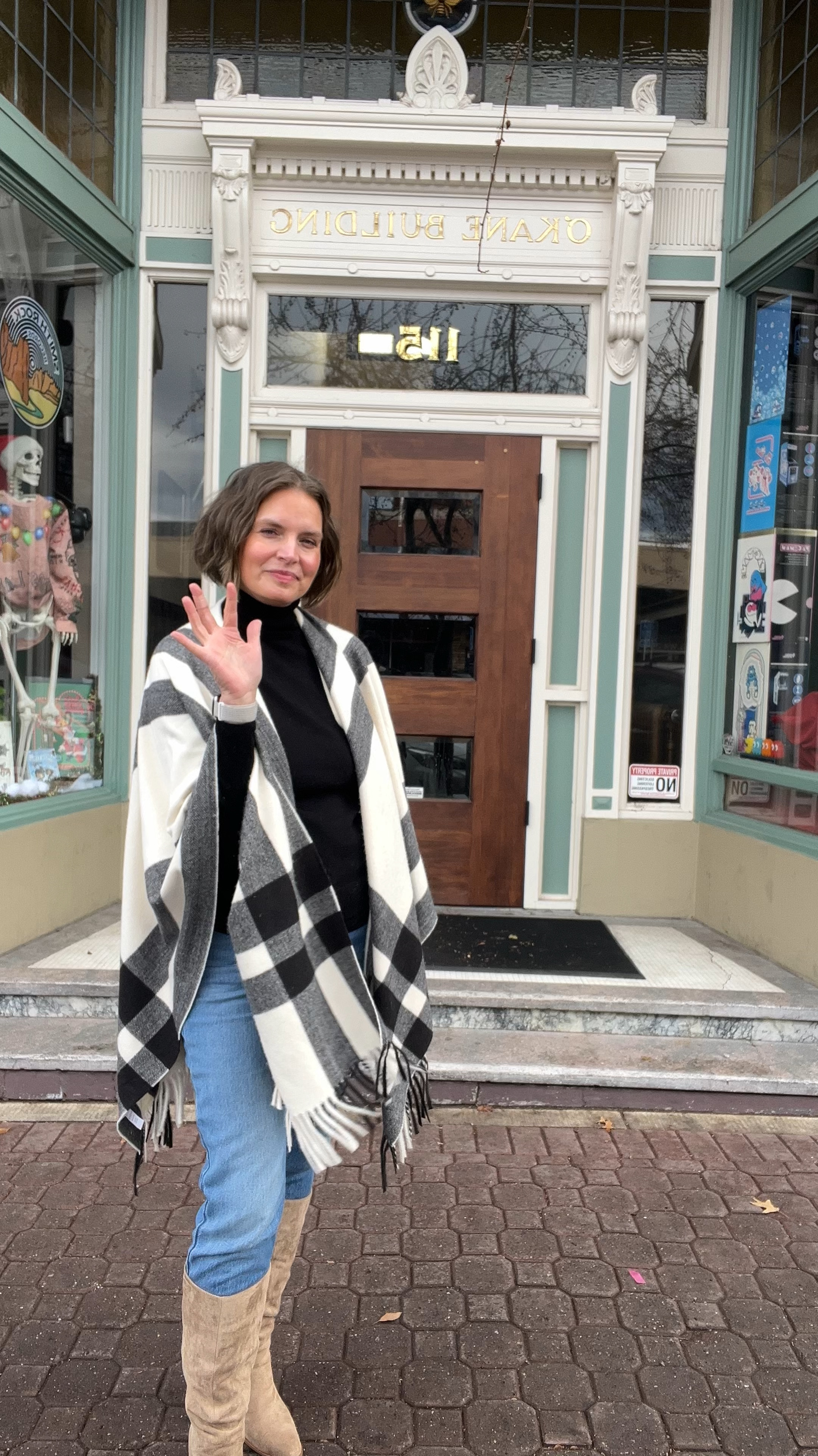 It’s winter but it’s 50 degrees out 

#LTKSeasonal #LTKmidsize #LTKover40