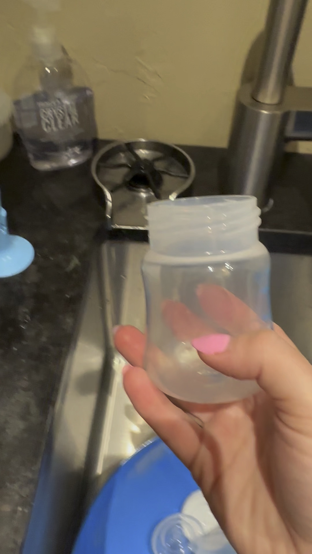 Greatest invention for bottles

#LTKBaby #LTKBump #LTKSeasonal