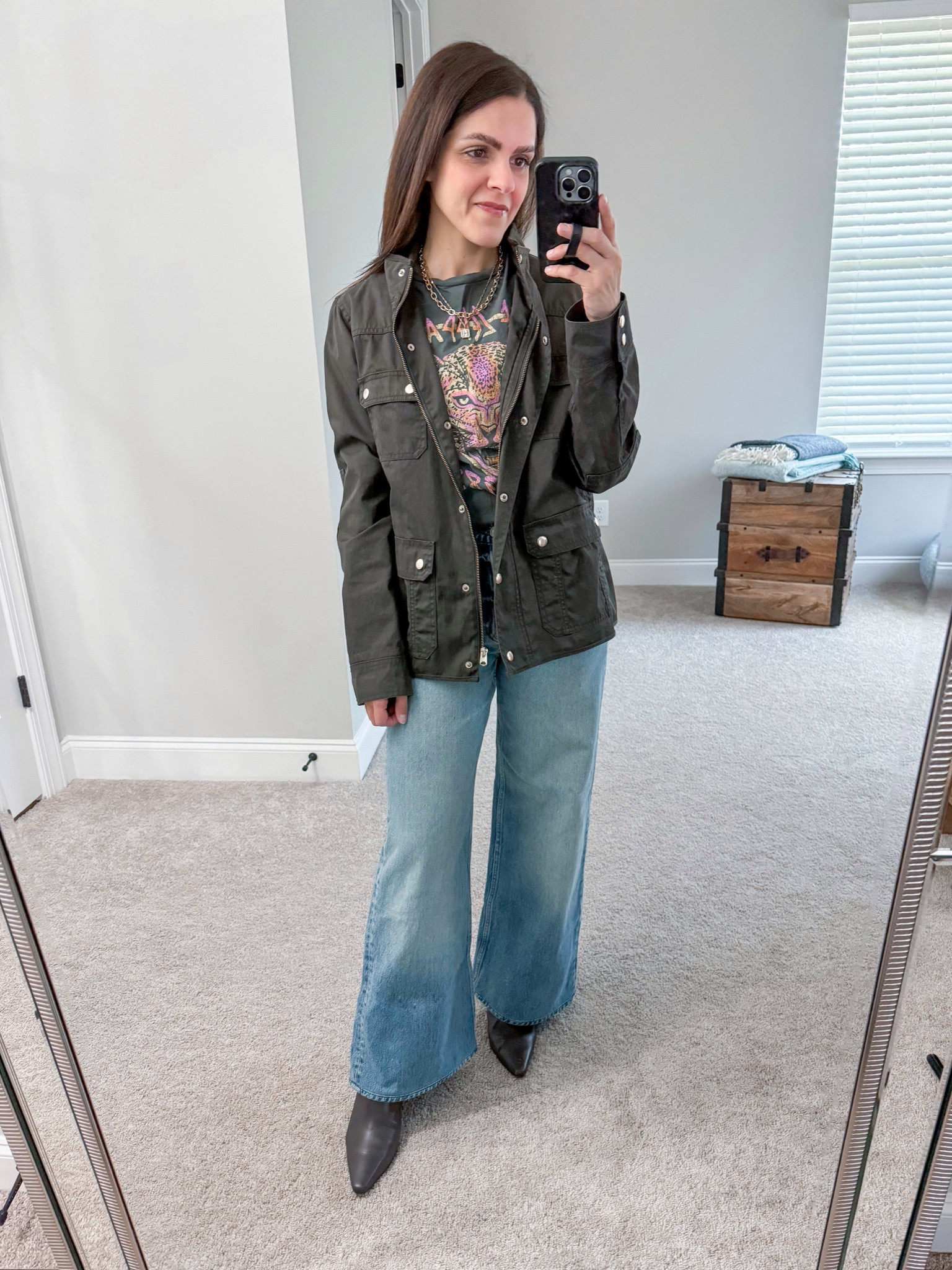 #ootd | field jacket (old - linked this year’s option), graphic tee, wide leg denim (hemmed), ankle bootie (tts)

#LTKstyletip
