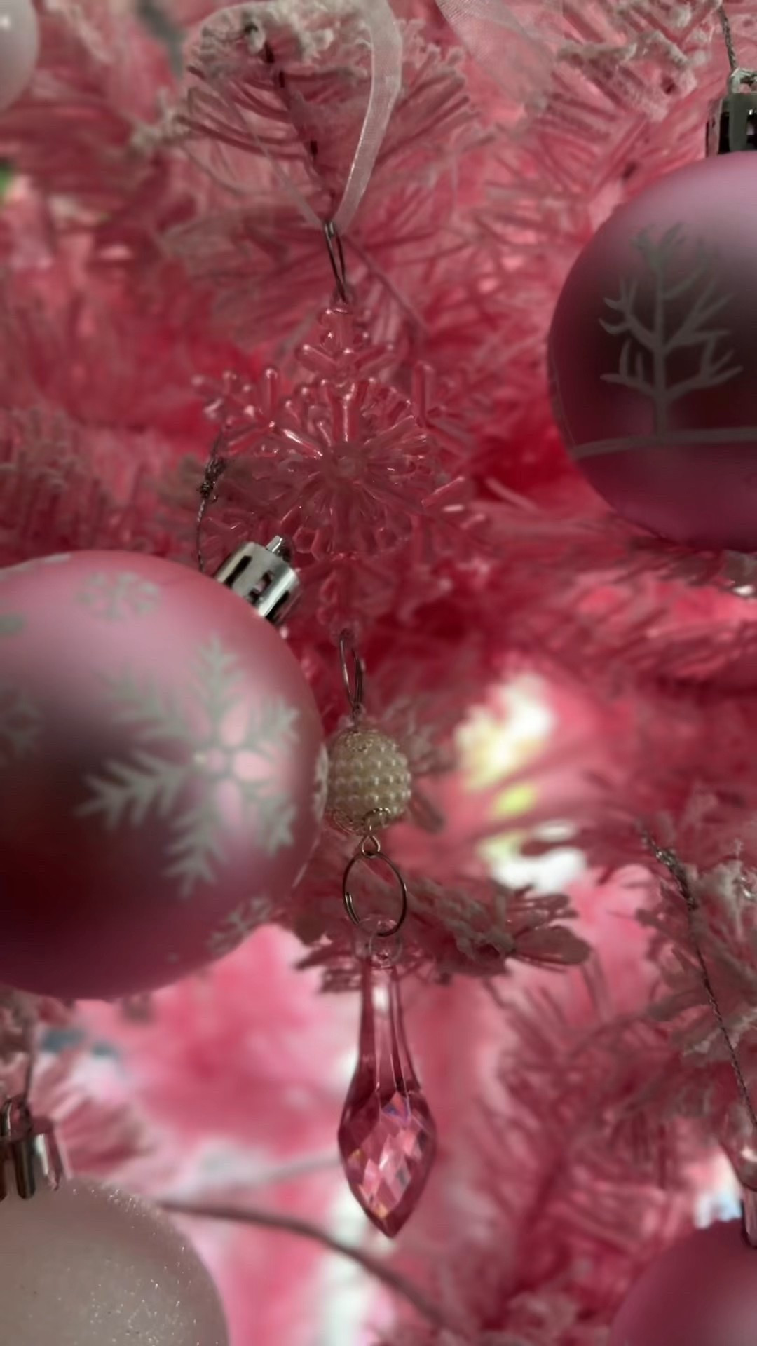 Pink Christmas Decor

#LTKHoliday #LTKHome #LTKSeasonal