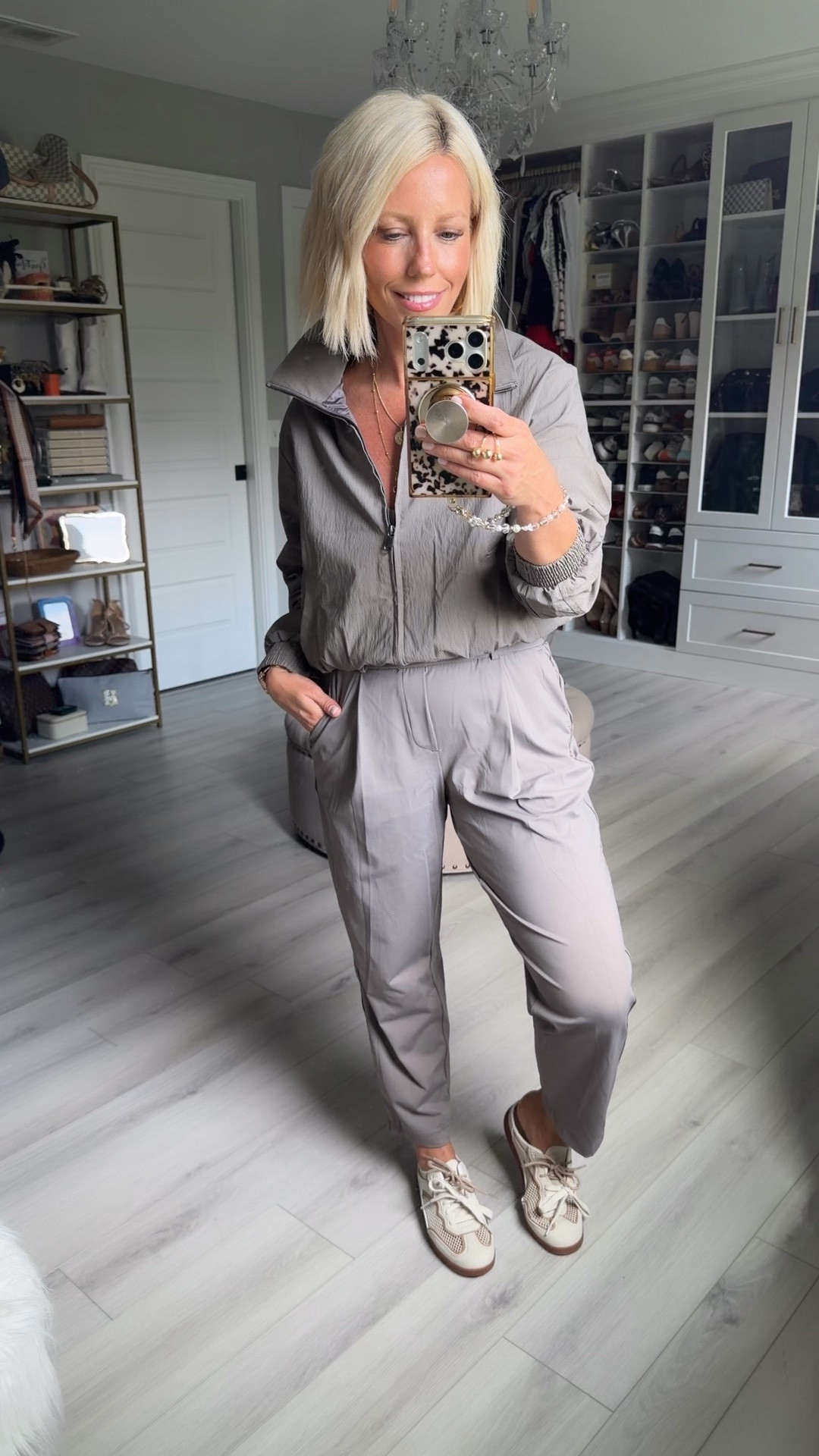 Wearing size small

#LTKootd #LTKmomlife #LTKActive