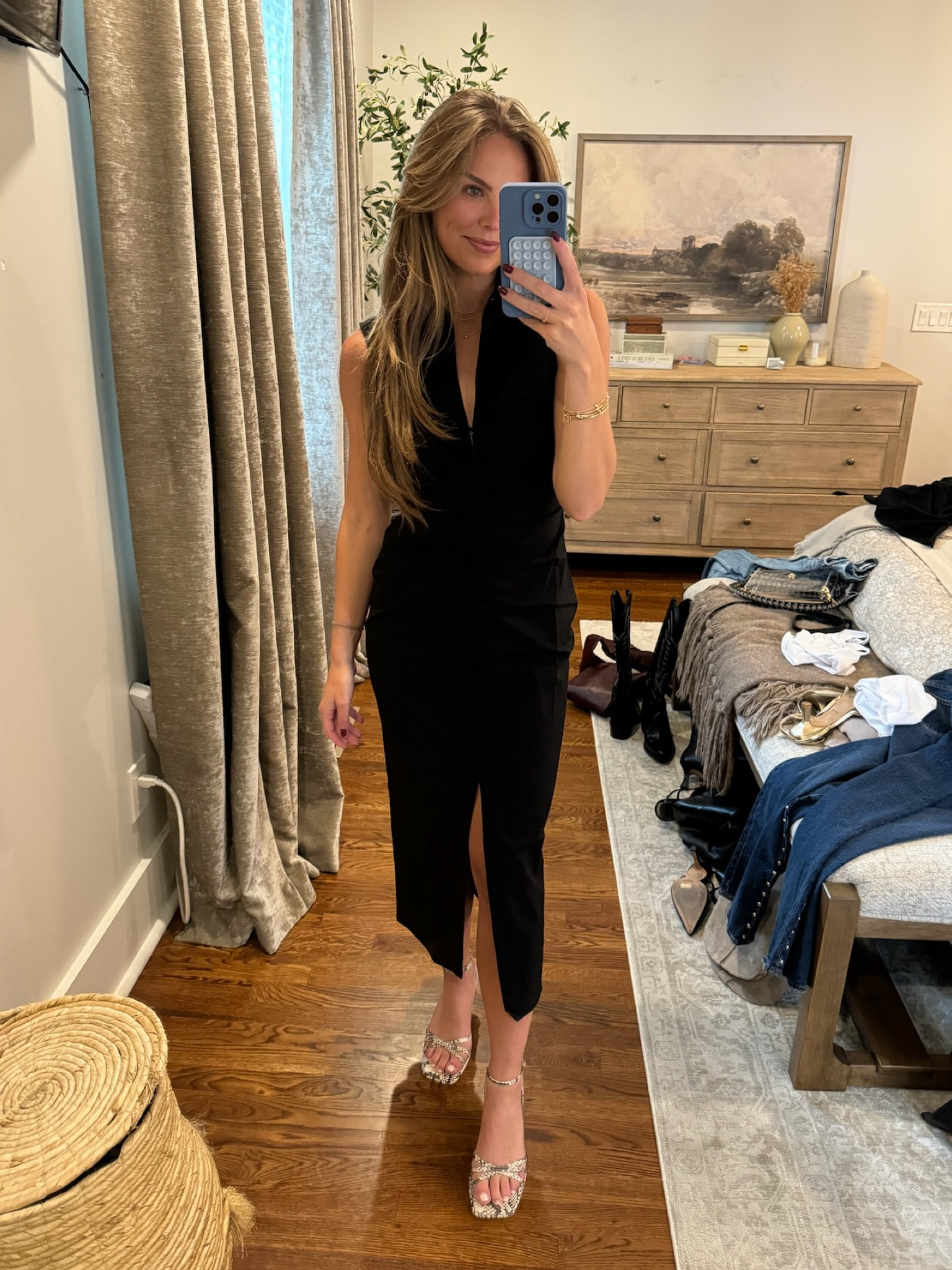 This dress is sooo chic and flattering + under $90 with code “AFLTK #AbercrombiePartner @Abercrombie
I’m wearing an XS! 

#LTKStyleTip #LTKSaleAlert #LTKFallSale