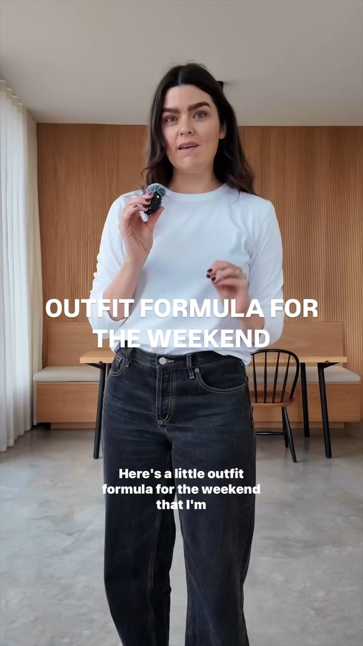 An outfit formula for the weekend: 
- Plain T-shirt (I’m wearing @leset)
- Oversized, wide-leg jeans (I’m wearing @stillherenewyork)
- V-neck jumper (I’m wearing @donni)
- Textured flat shoes (I’m wearing @arketofficial)
- Wool car coat (I’m wearing @massimodutti)
- Textured bag (I’m wearing @dragon.diffusion) 

#WeekendOutfit #OutfitInspiration