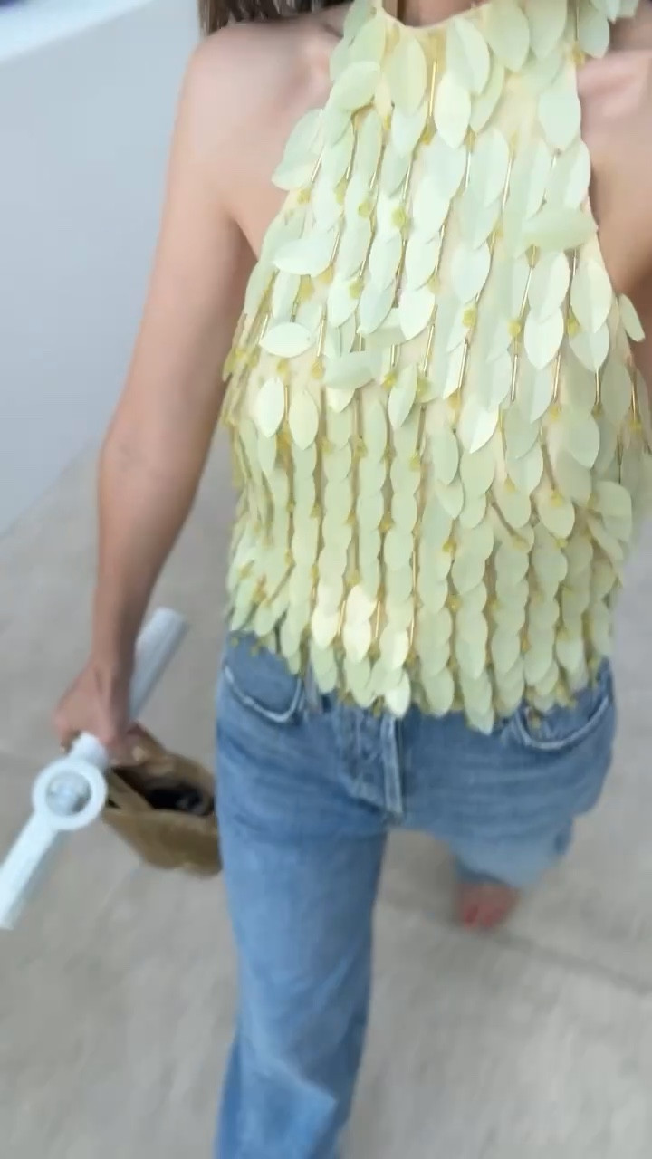 Not wanting to get dressed up for dinner but still want to put together?! Pair your favorite pair of jeans with a beautiful top & you’re set! Mine is sold out but linking other’s from the same brand! @ASOS @Shopbop 

#LTKTravel #LTKmomlife #LTKootd