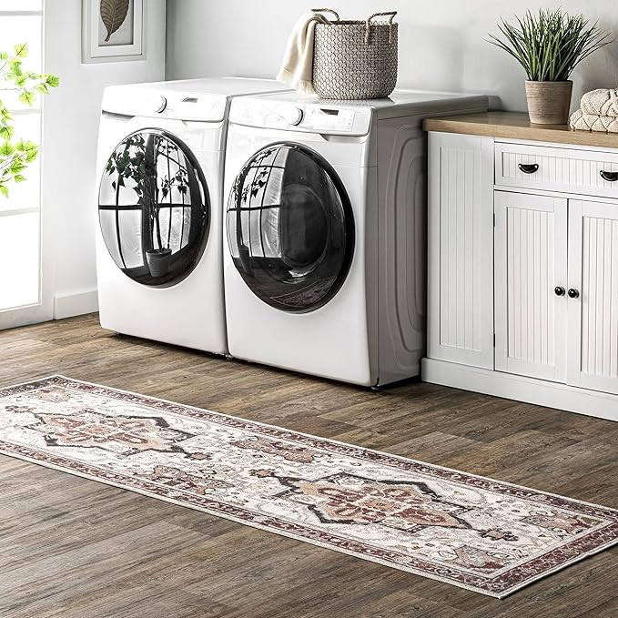 nuLOOM Miley Machine Washable Traditional Medallion Runner Rug, 2' 6" x 8', Rust | Amazon (US)