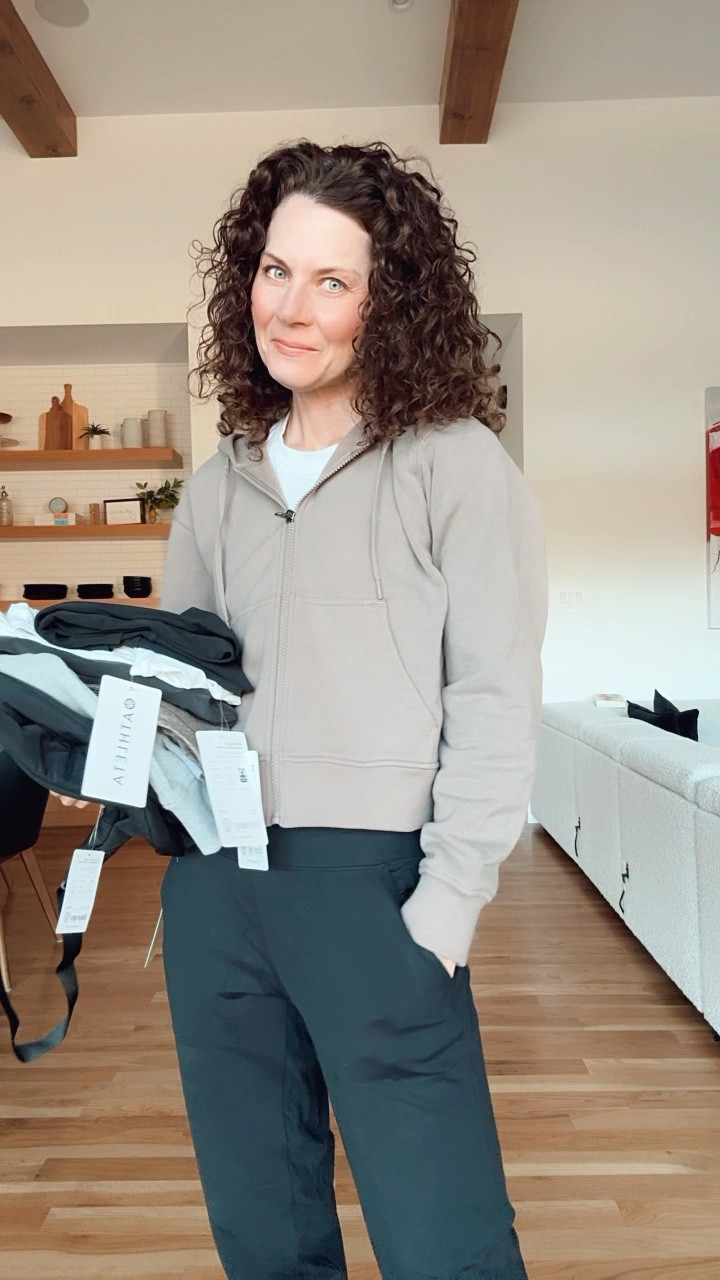 This time of year I really lean into cozy vibes as soon as I get home. Athleta has some great pieces right now on sale  

#LTKSaleAlert #LTKFitness #LTKActive