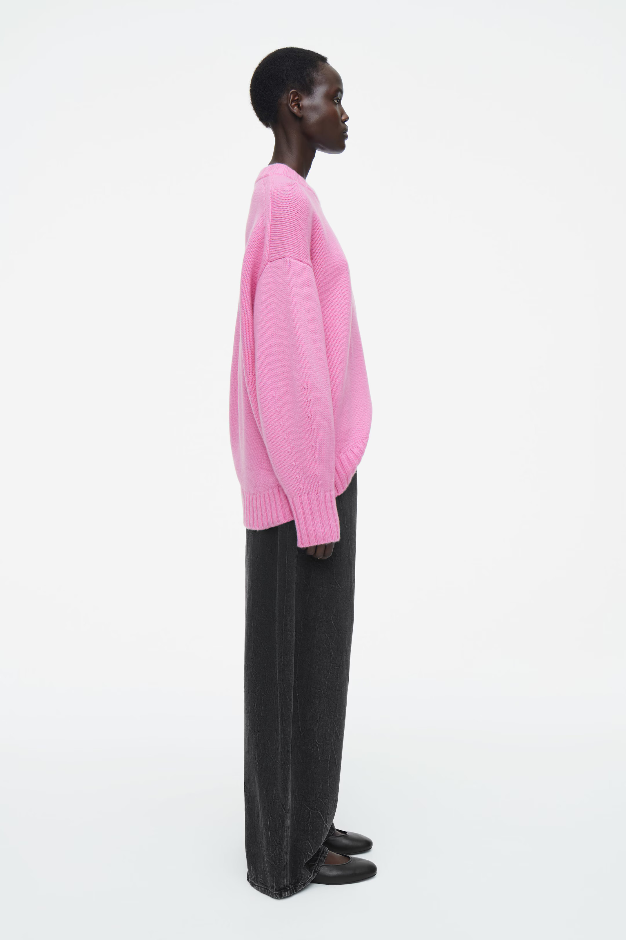 CHUNKY PURE CASHMERE CREW-NECK JUMPER - PINK | COS (EU)