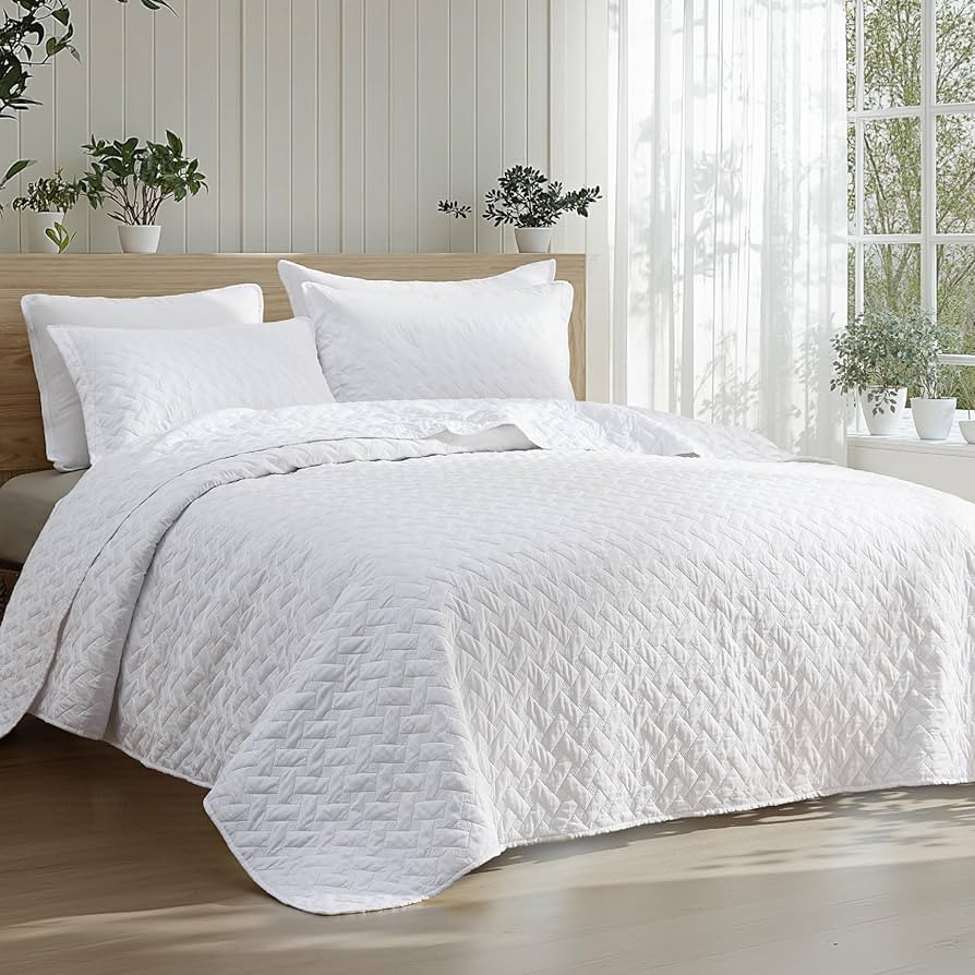 Bedsure Quilts Twin Size - Lightweight Bedspreads Twin Size with Basket Weave Pattern, Soft Quilt... | Amazon (US)