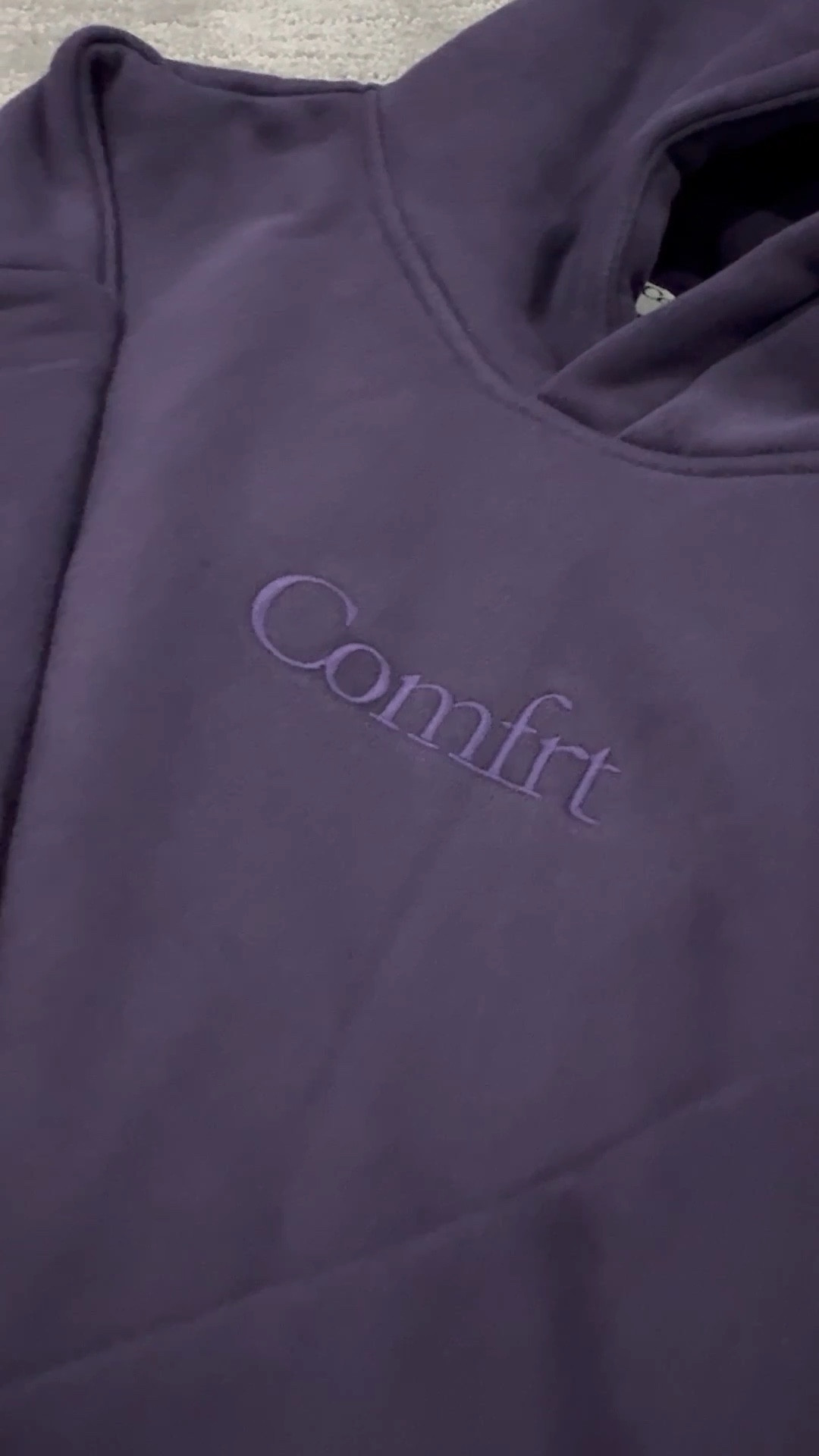 This Comfrt hoodie is made for real life — ultra soft, cozy, and perfectly oversized without feeling bulky. It holds its shape, washes well, and is comfortable enough to wear all day while still looking put together. A true everyday staple 🤍

#LTKdayinmylife #LTKmomlife #LTKselfcare