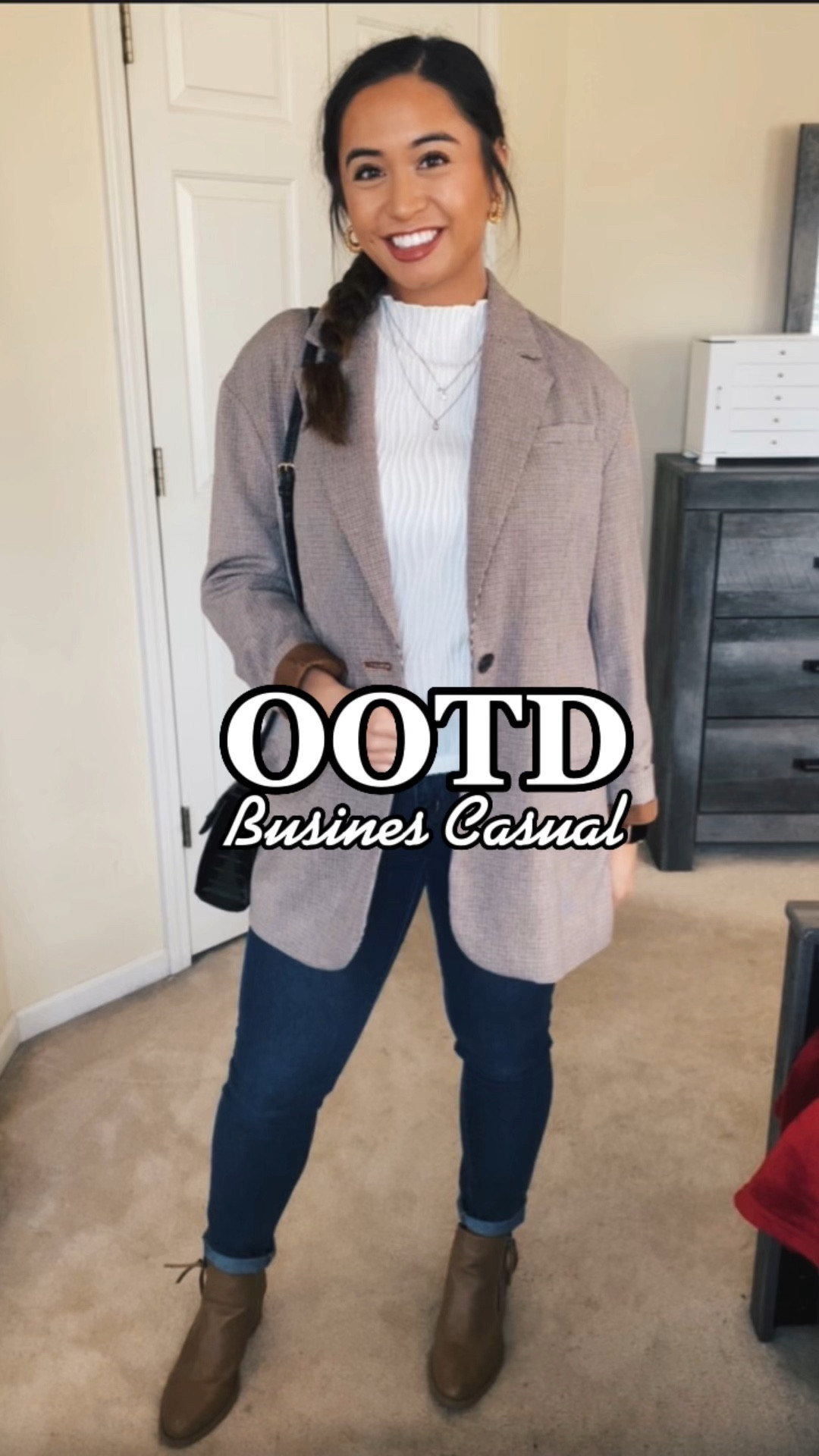This outfit vibe is giving business fun 🤓💼

#LTKunder50 #LTKworkwear #LTKfit