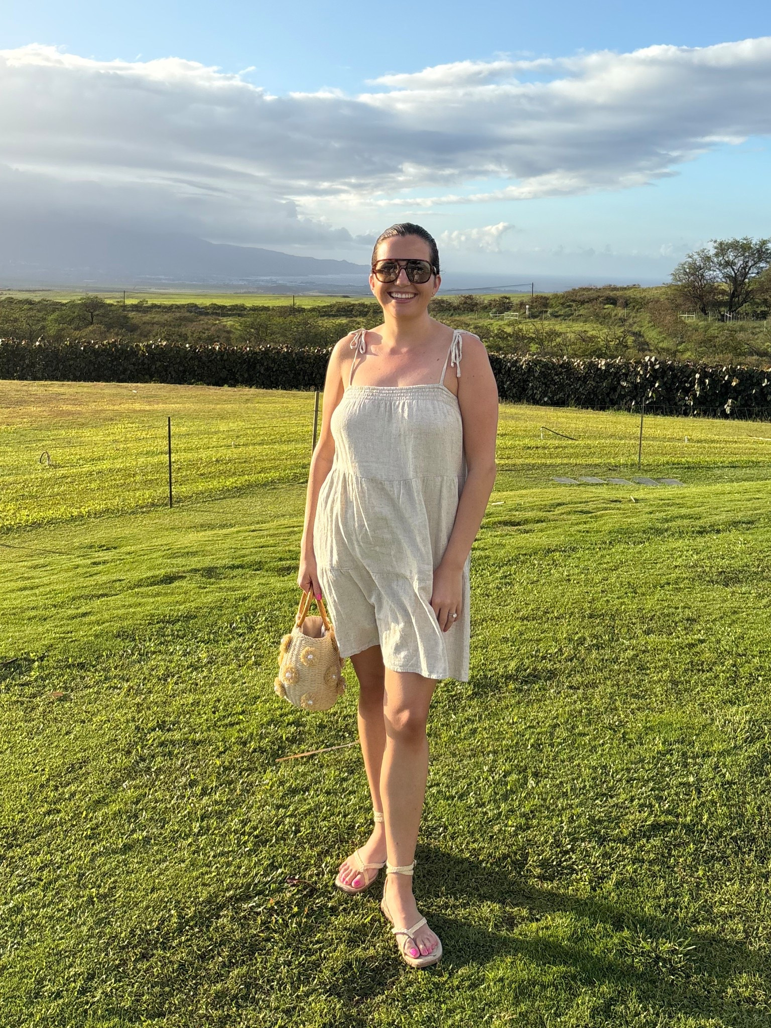 What to wear in Hawaii on vacation - comfortable sandals, casual sundress, trendy sunglasses, vacation purse 

#LTKTravel