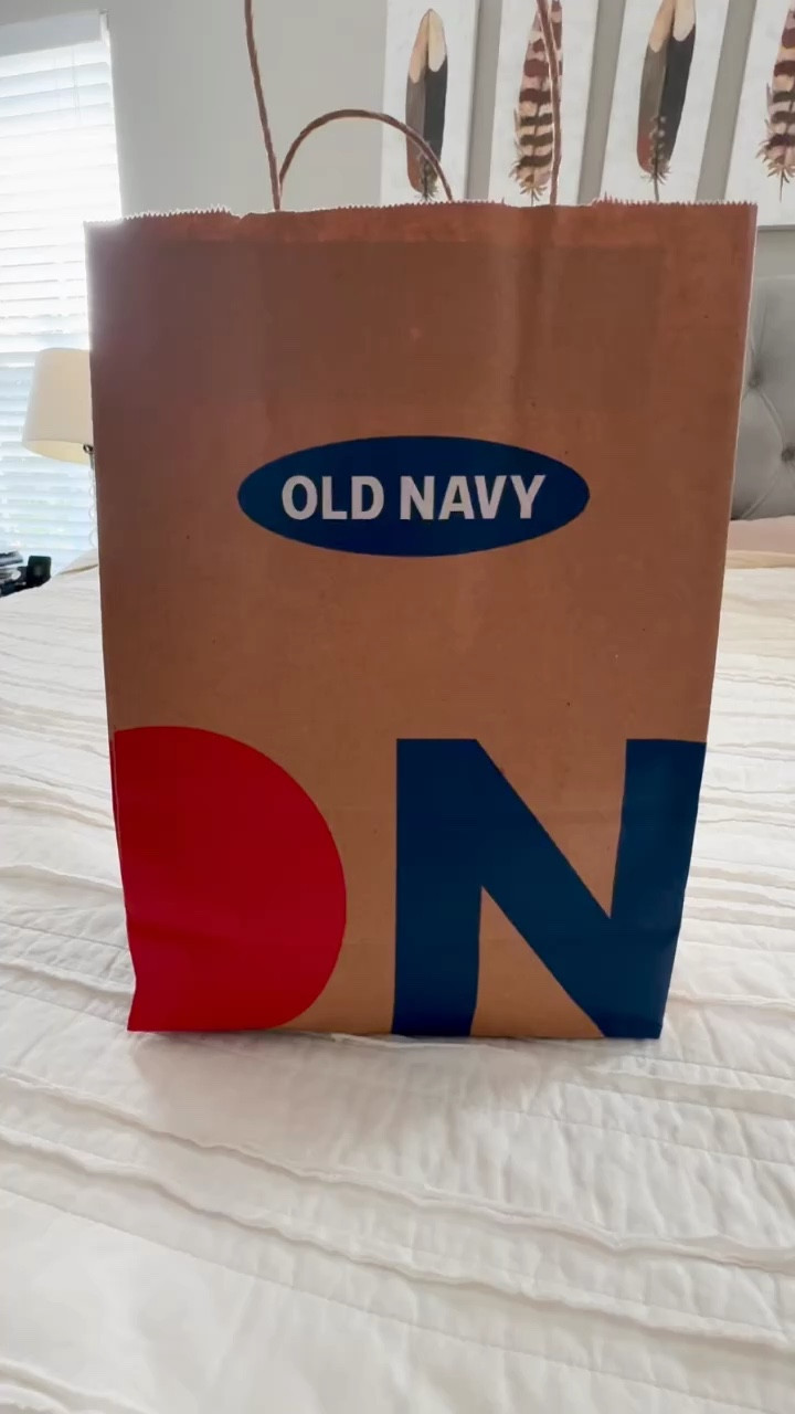 I have been on the hunt for some good basic tees for fall! I recently picked up a few at Old Navy that I am excited to try. 

#LTKFallSale #LTKMidsize #LTKOver40