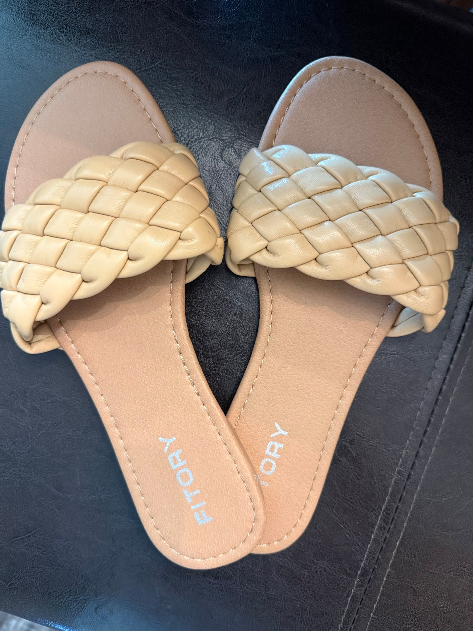 New braided sandals for spring 🤩 wore these around this past weekend and they are 10/10 and very comfortable 🫶🏻


#LTKshoecrush #fitoryshoes #springsandals

#LTKdayinmylife