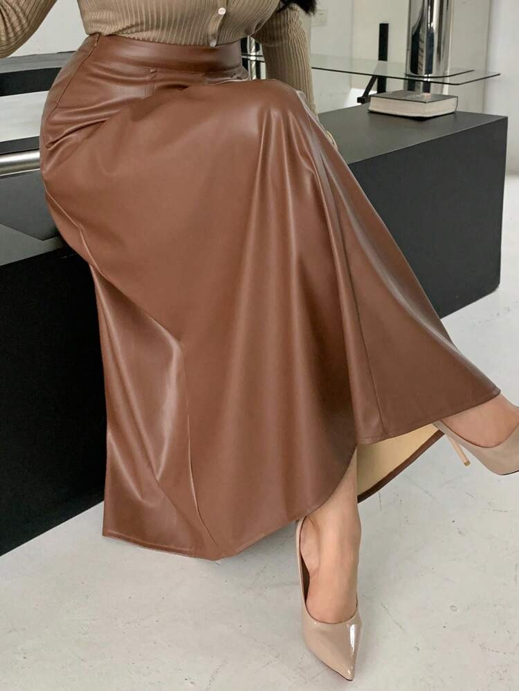 Dazy Plus Plus Size Women Solid Color A-Line Long PU Leather Skirt, Elegant & Versatile For Autumn/Winter | SHEIN
