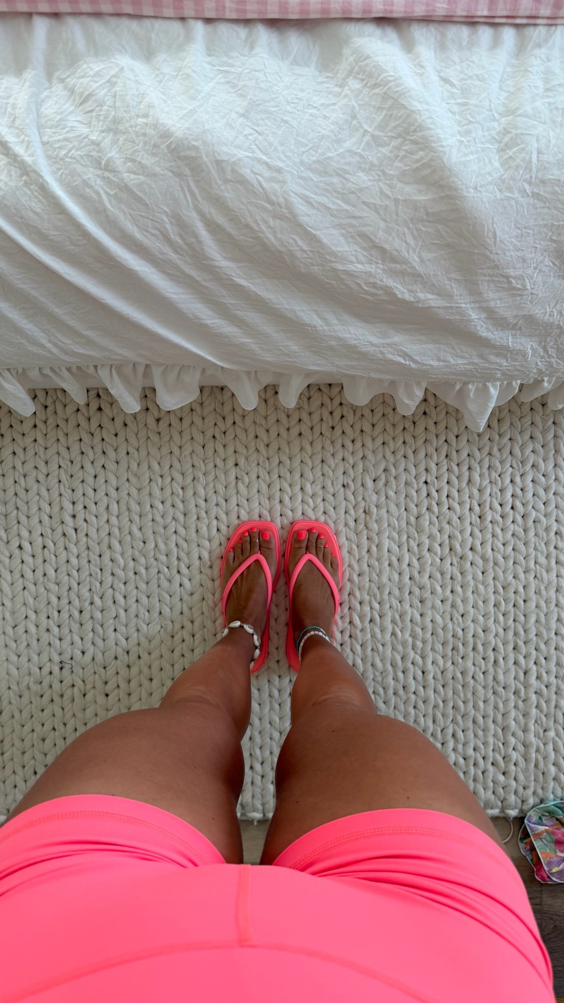 My go-to summer flip flops! Loving the square toe 🩷

#LTKdayinmylife #LTKootd #LTKSeasonal