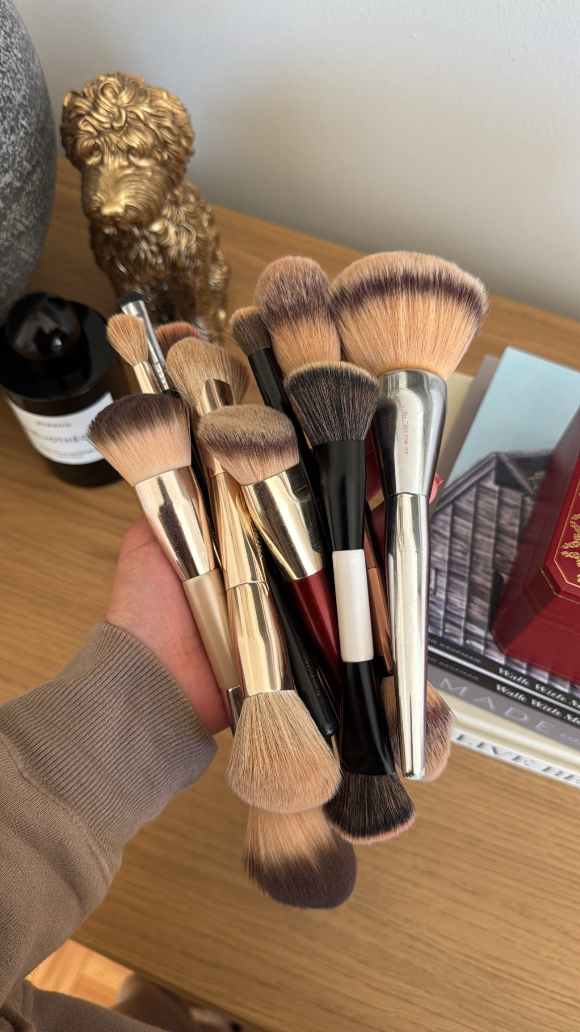 Brushes I used

You can use code SAVEGIFTS for the Sephora ones and SWEETANDPETITE for the dibs brush! 

#LTKBeauty #LTKSaleAlert