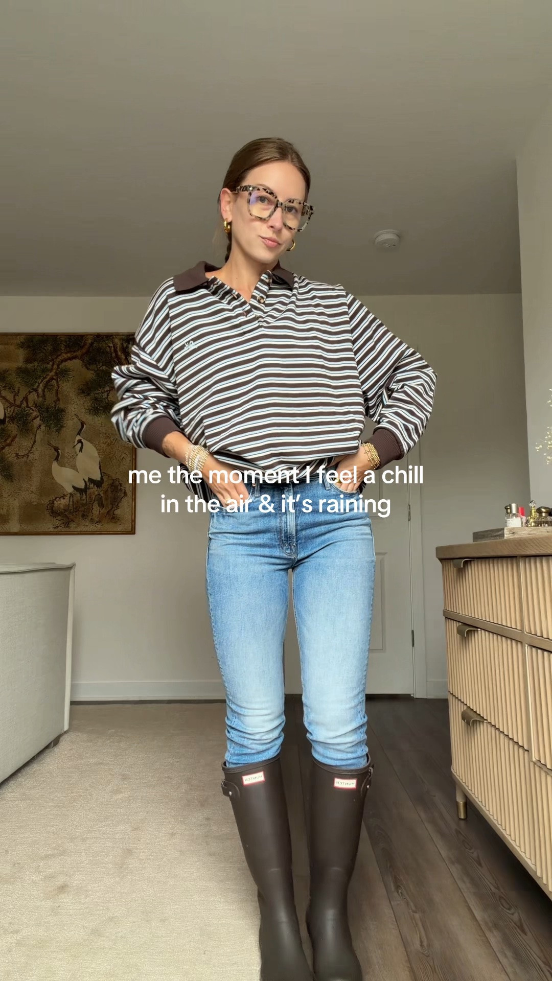 9/19/26 Gloomy Fall Day Outfit ☔️🤎

The second there’s a chill in the air + rain in the forecast, the Hunter boots are coming out ☔️🤎 Linking my chocolate brown Hunter boots, Mother jeans + oversized Damson Madder striped polo — I sized way up to a US 12 for this fit.

Finished with my Amazon blue light glasses for an easy gloomy-day fall outfit. Everything I can link is here 🍂

#LTKootd #LTKgrwm #LTKSeasonal