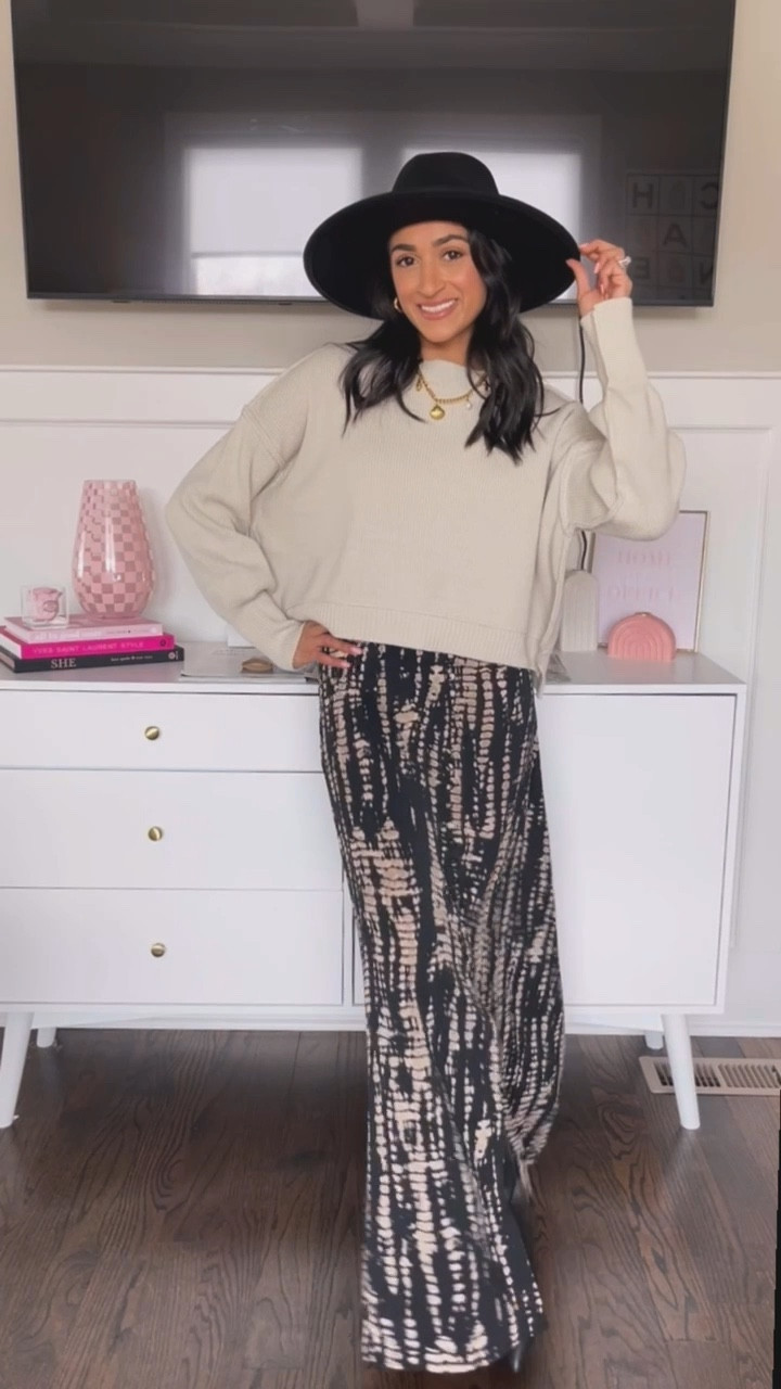 Maxi skirt
Sweater
Outfit inspo
Black boots


#LTKStyleTip #LTKSaleAlert #LTKFindsUnder50