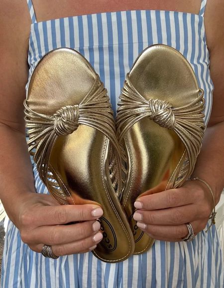 Summer shoes, summer sandals, gold sandals, shoes for summer, Walmart fashionn

#LTKFindsUnder50 #LTKShoeCrush #LTKSwim