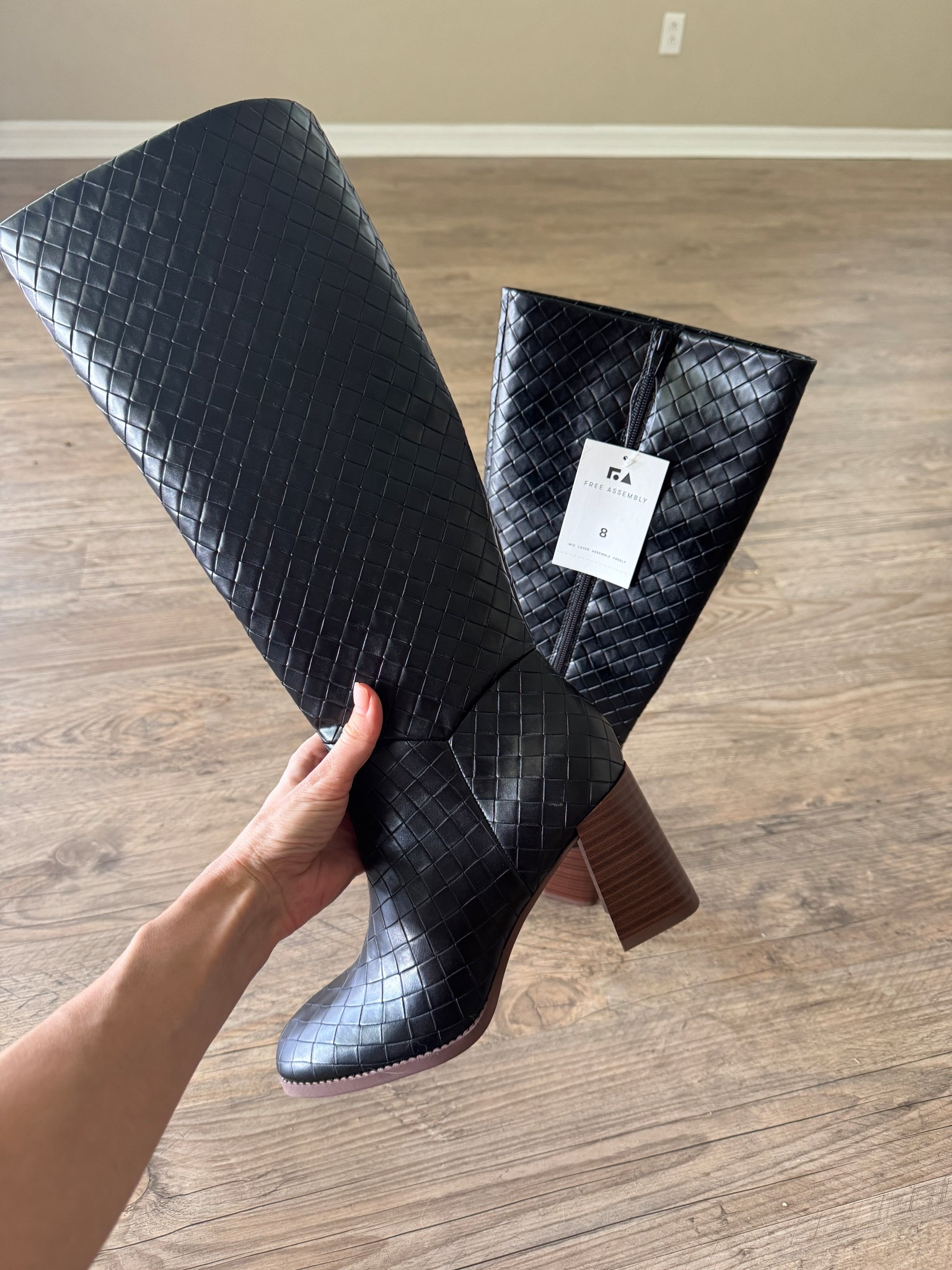 These Walmart boots!!! 😮😮😮 they feel and look so high end! 

I got an 8, I would say size up if in between  

#LTKStyleTip #LTKShoeCrush #LTKFindsUnder100