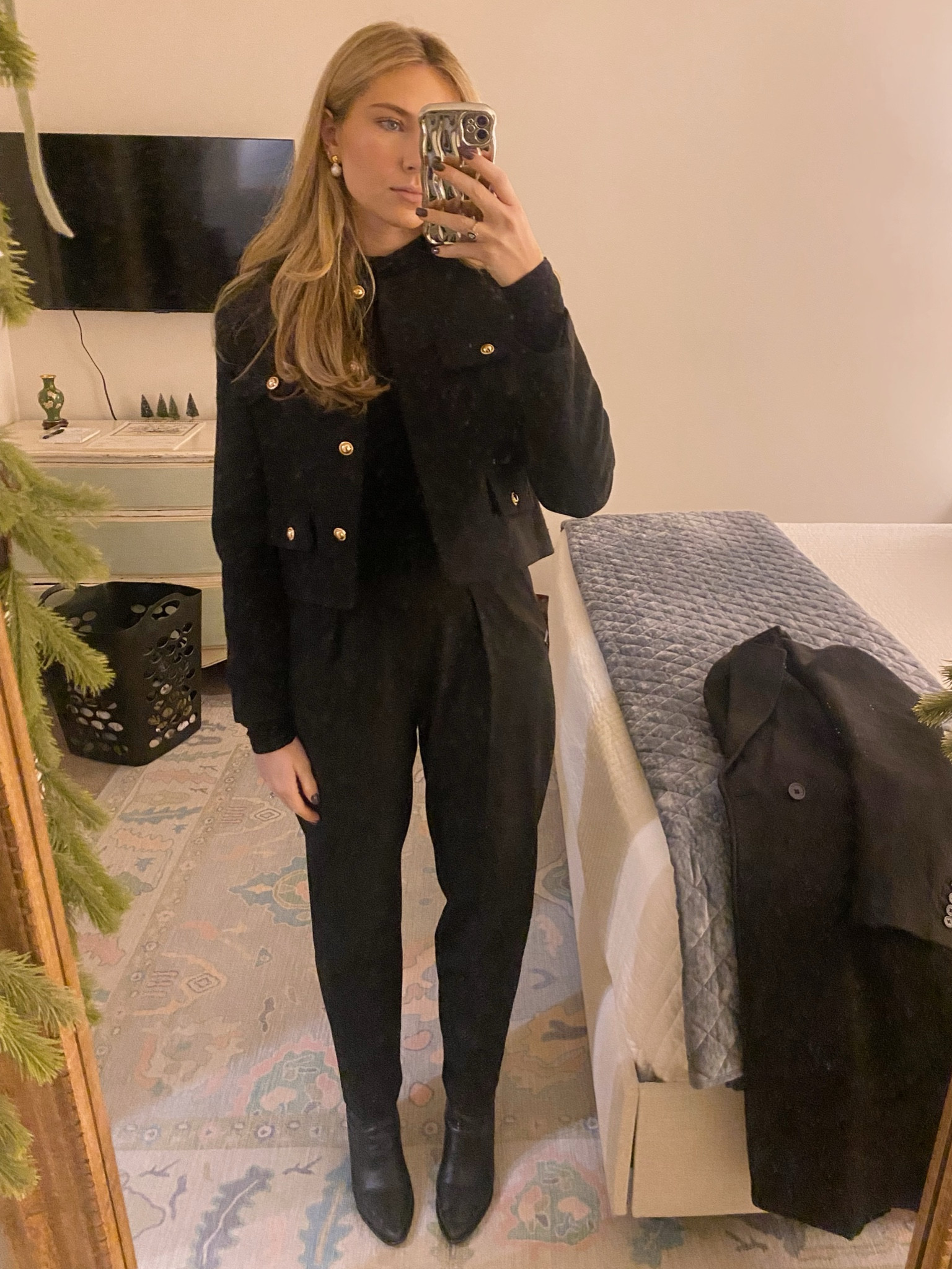 Work Wear ✨

Jacket and pants are old from Zara  

#LTKSeasonal #LTKHoliday #LTKWorkwear