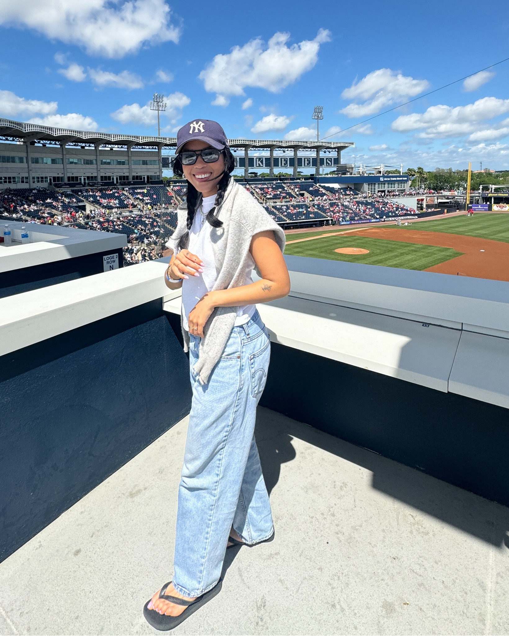 how are we all doing transitioning our wardrobes to spring? asking for a friend! 

#LTKstyletip #LTKfindsunder50 #LTKSeasonal