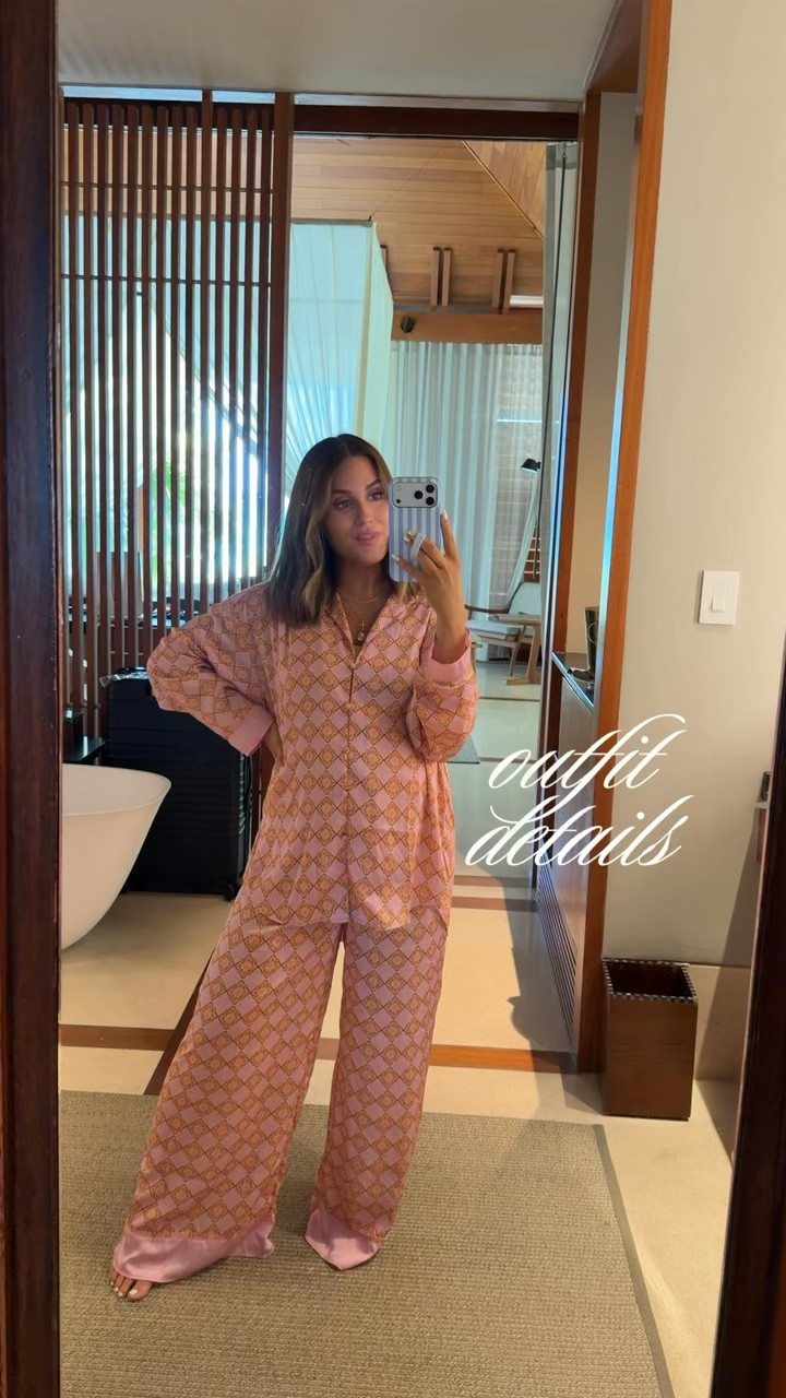 Wearing an xs in these Free People silk pajamas- runs oversized & perfect for maternity + postpartum! My exact print looks like it’s sold out, but linked other cute patterns that have out currently! 

Pajama sets || maternity || baby moon

#LTKBump #LTKTravel #LTKmorningroutine